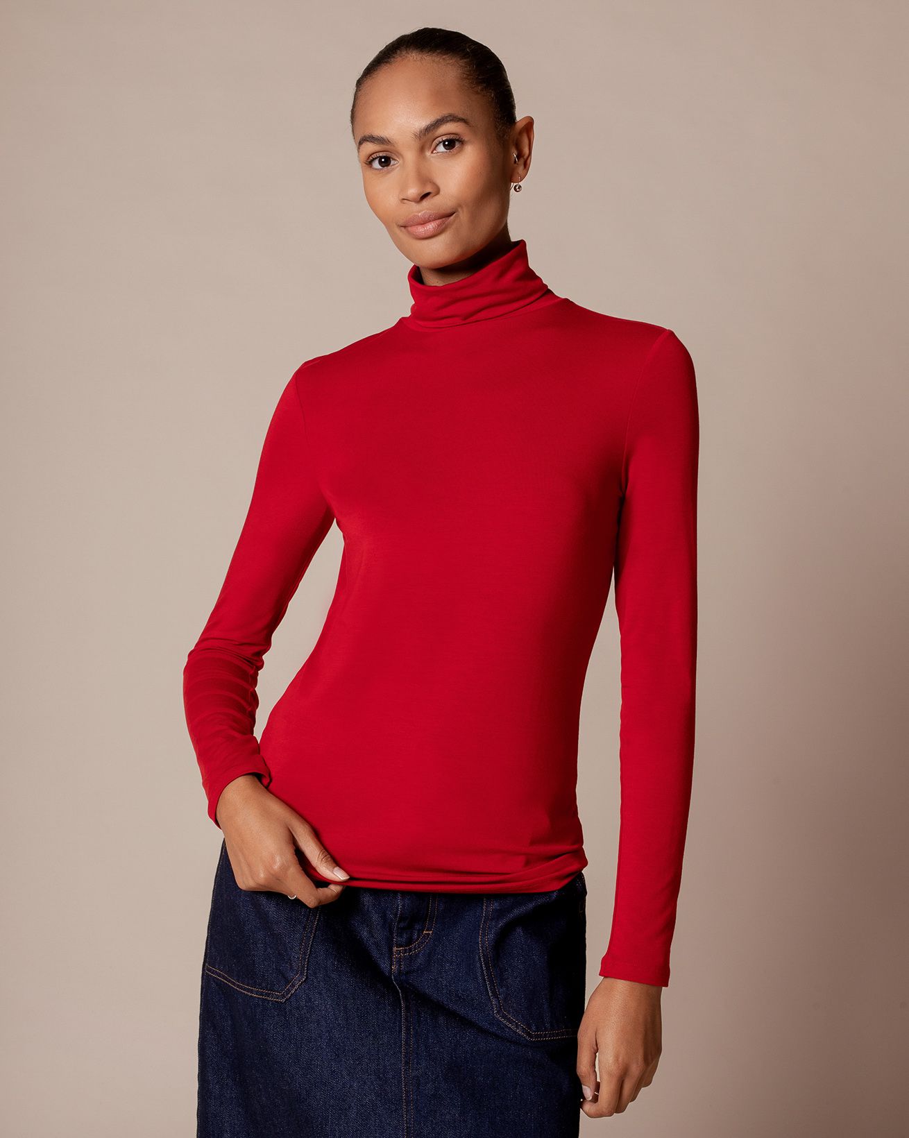 Silky Roll Neck
