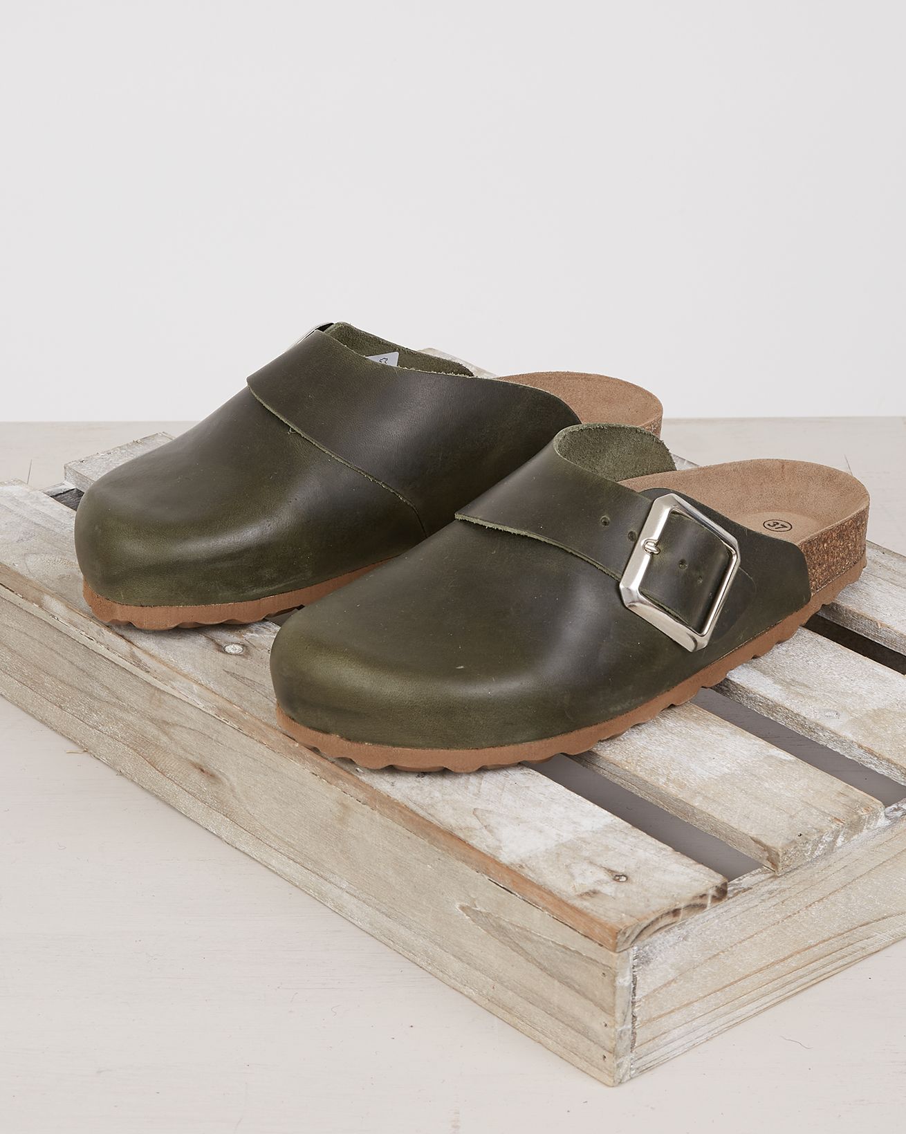 Slip on Clogs / Olive / 37