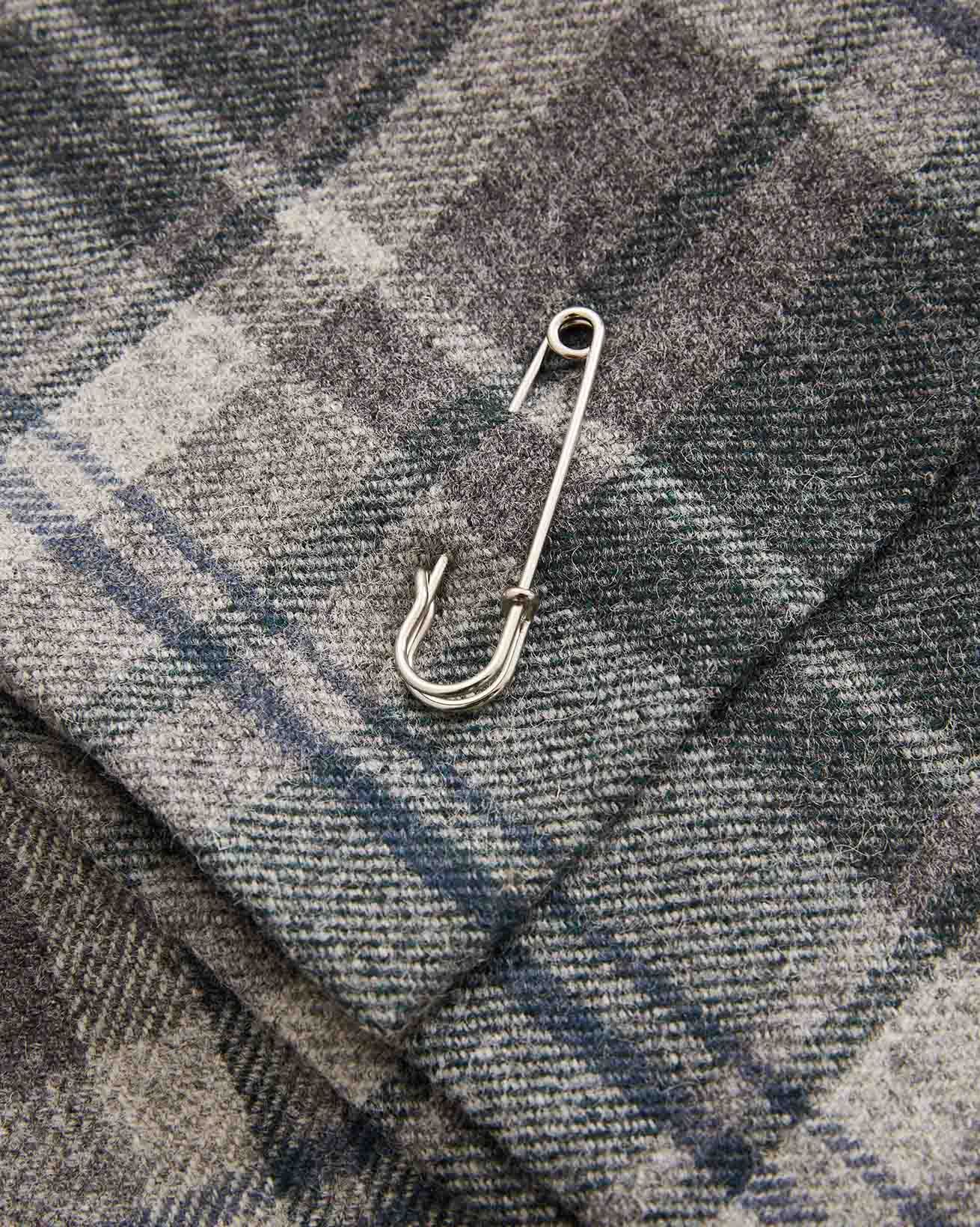 7047_celt-kilt_derby-grey-tartan_detail-1_web.jpg