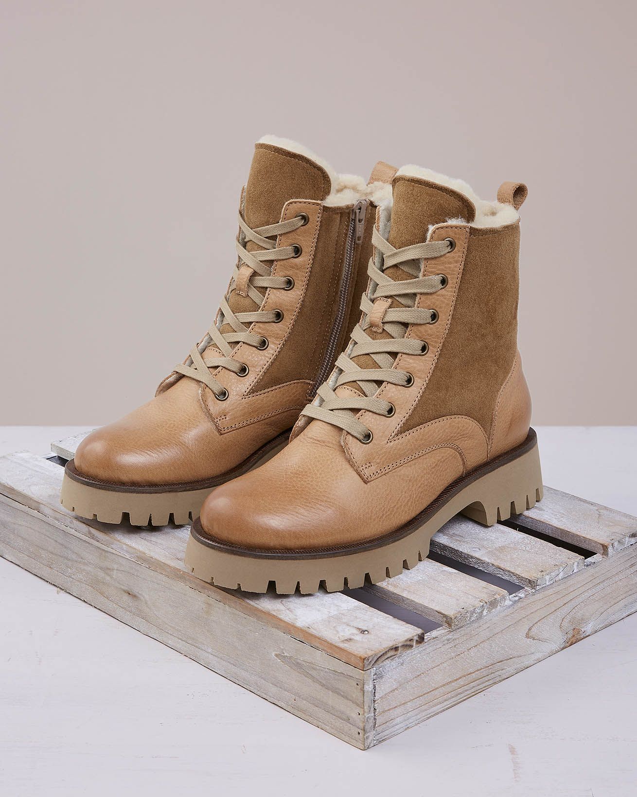 7973_leather-and-sheepskin-ankle-boot_lfs-2_web.jpg