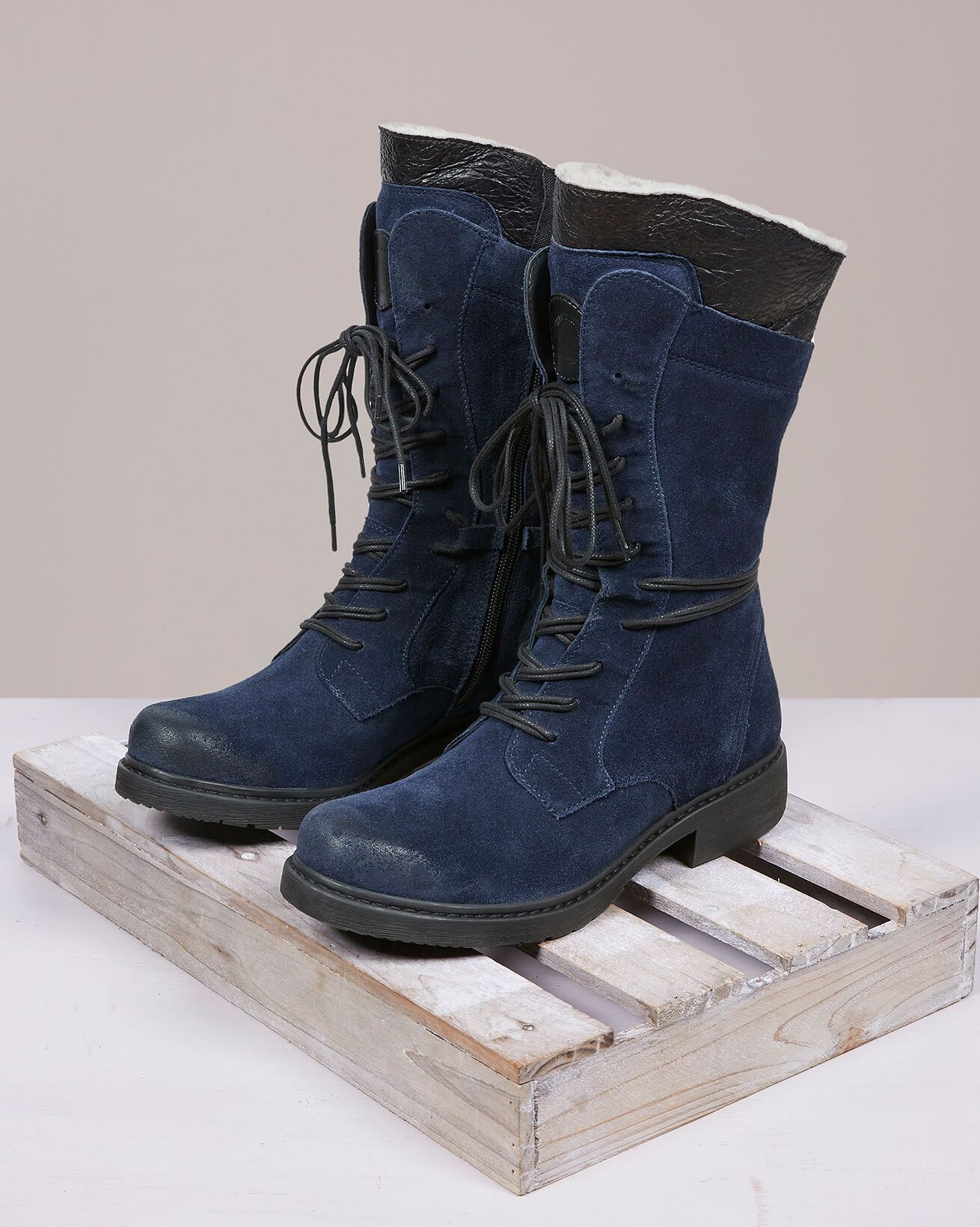 6867_woodsman-boots_navy_lfs.jpg