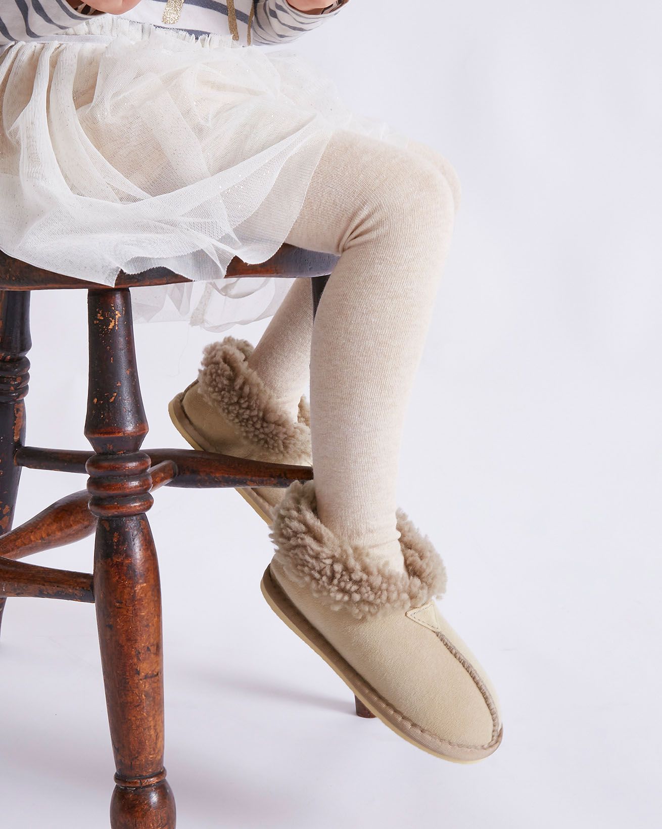 2460_kids-sheepskin-slippers-bootees_oatmeal_lfs-0543-2_web.jpg