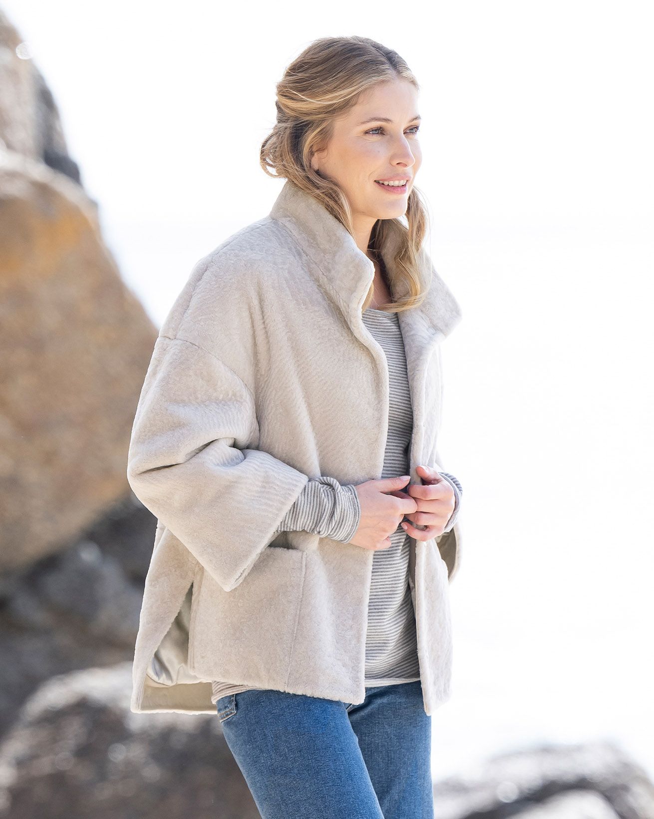 7626-7036-7792 opera cape coat oyster-6-crop_web.jpg