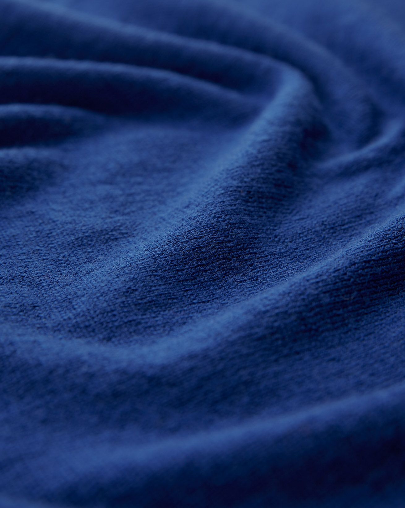 7036_fine-knit-merino-crew-neck_cobalt_detail-1_web.jpg