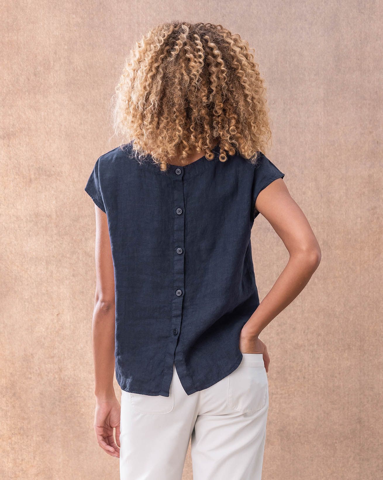 8122-8112-7582_linen-button-back-blouse_dark-navy-73-crop_web.jpg