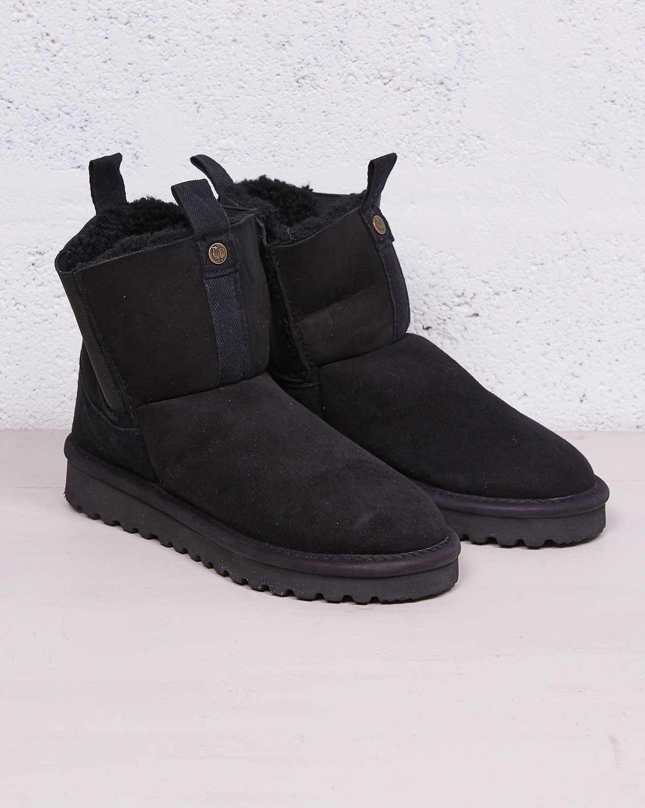 Pull On Celt Shortie Boots / Black / UK 6