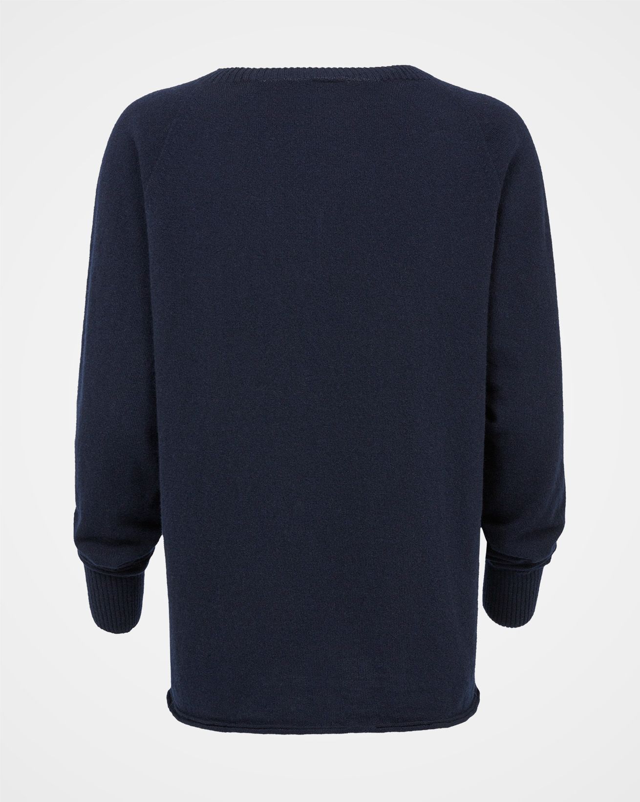 8218_geelong-slouch-crew-neck-jumper_dark-navy_back_web.jpg