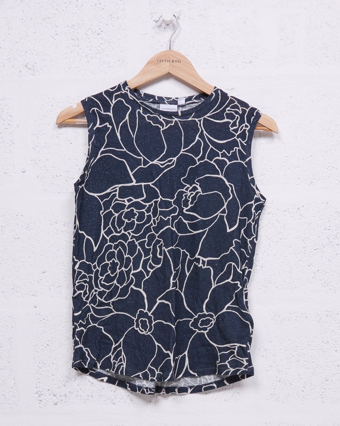 Linen Cotton Sleeveless T-Shirt / Navy Floral / 10