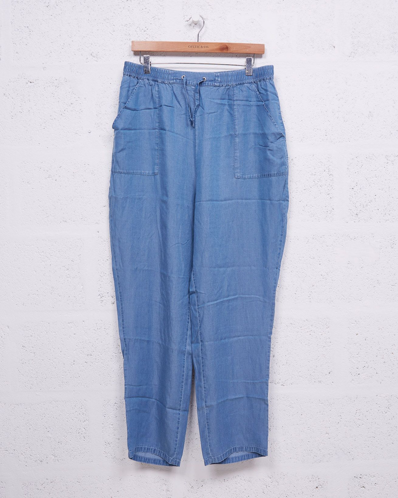 Chambray Woven Jogger / Vintage Blue / 14