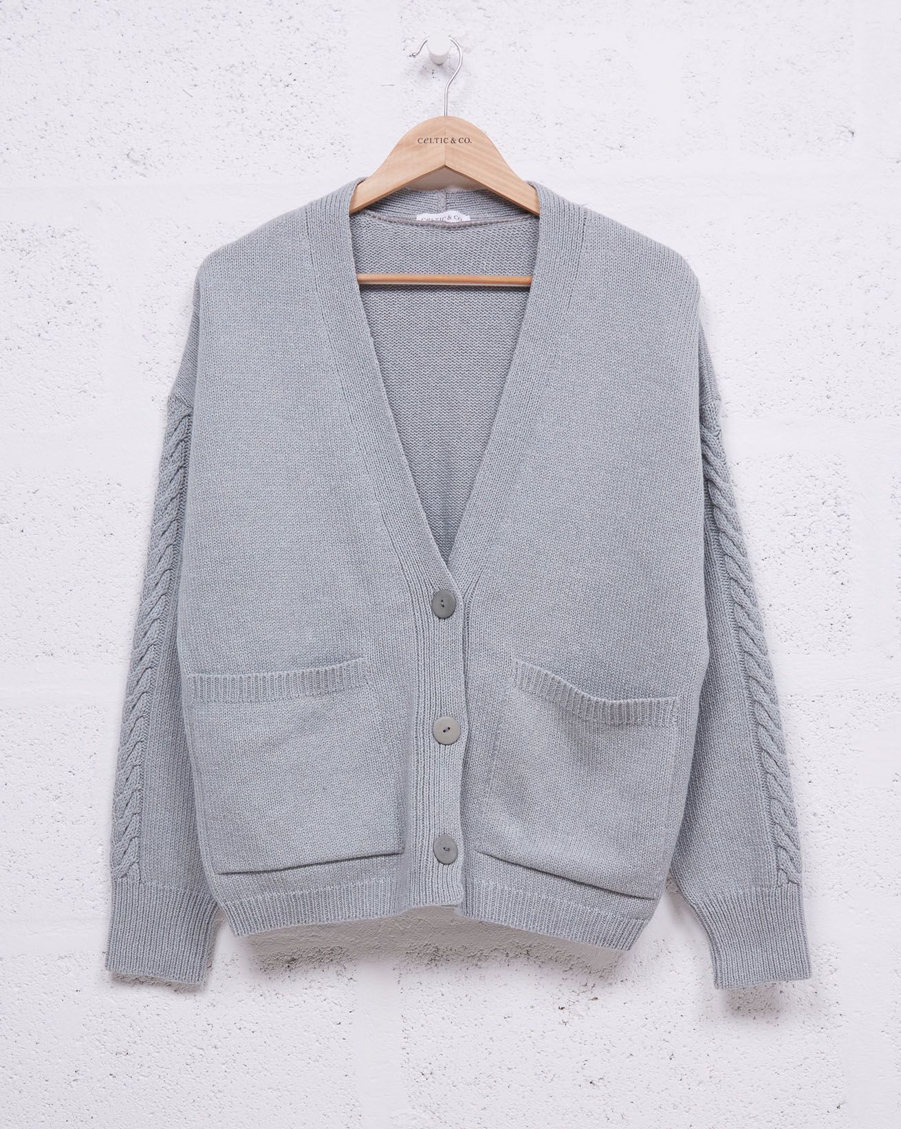 V Neck Cable Cardigan / Skylight / S