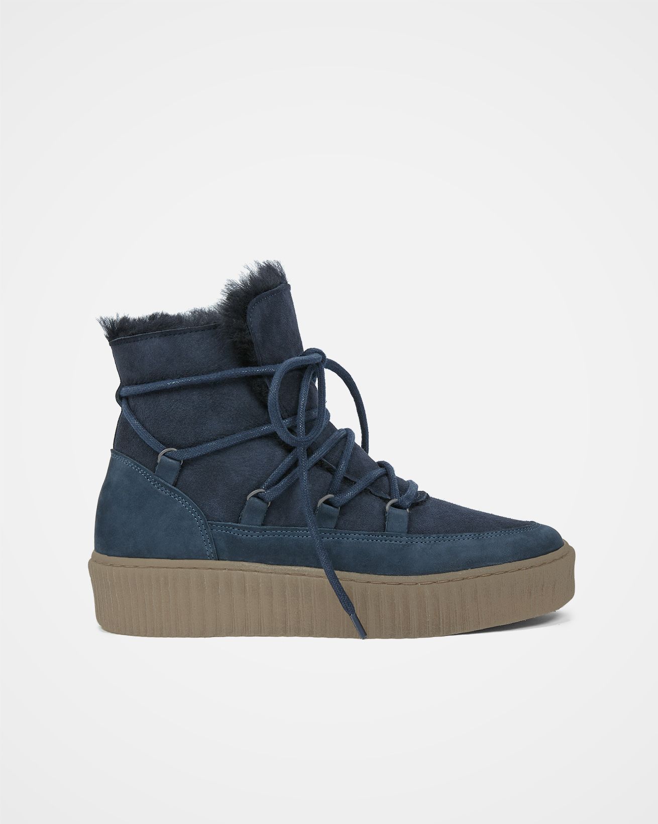 updated imagery - 8328_sheepskin-alpine-trainer_dark-navy_outside_web.jpg