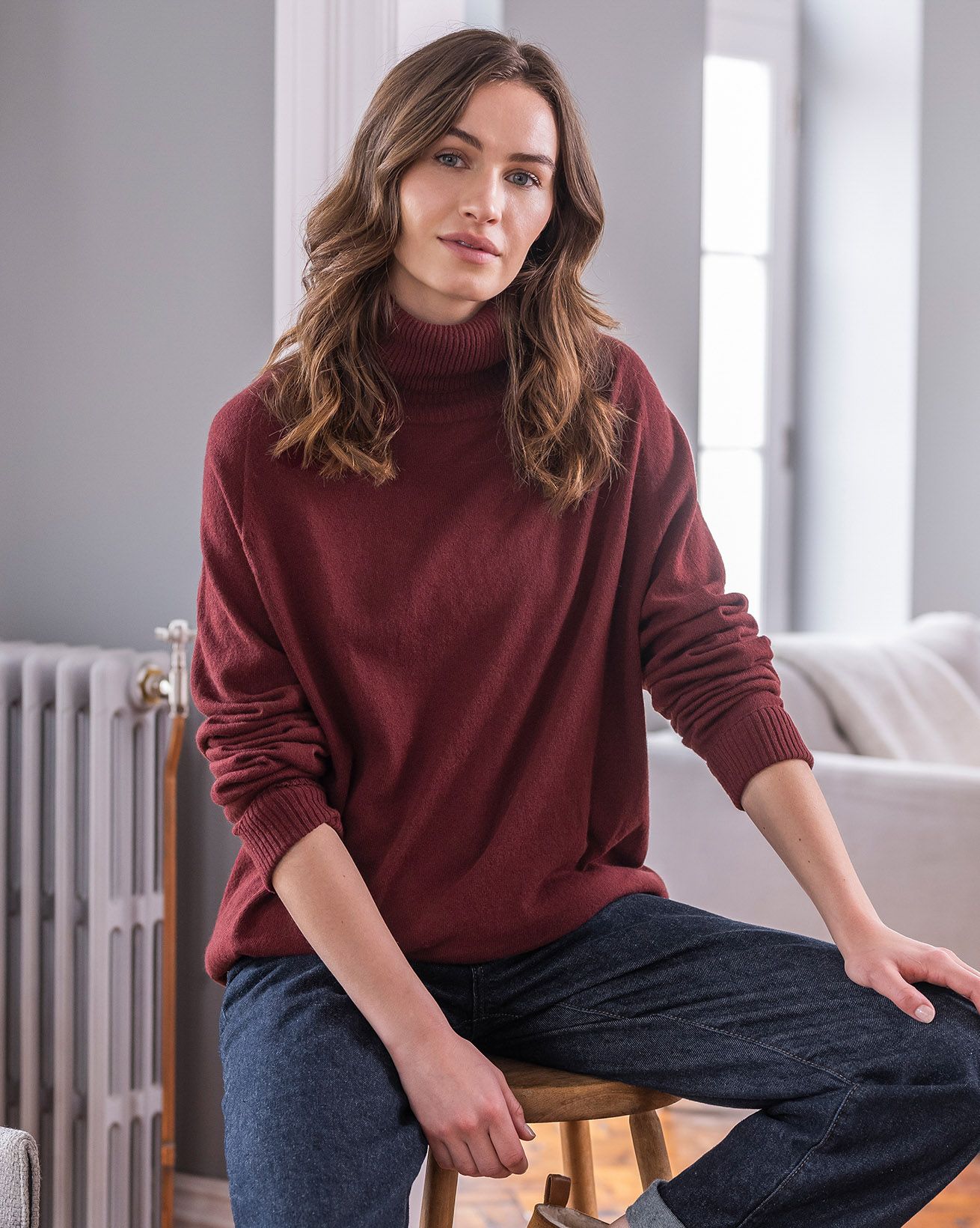7505_geelong-slouch-roll-neck_claret-139-crop_web.jpg