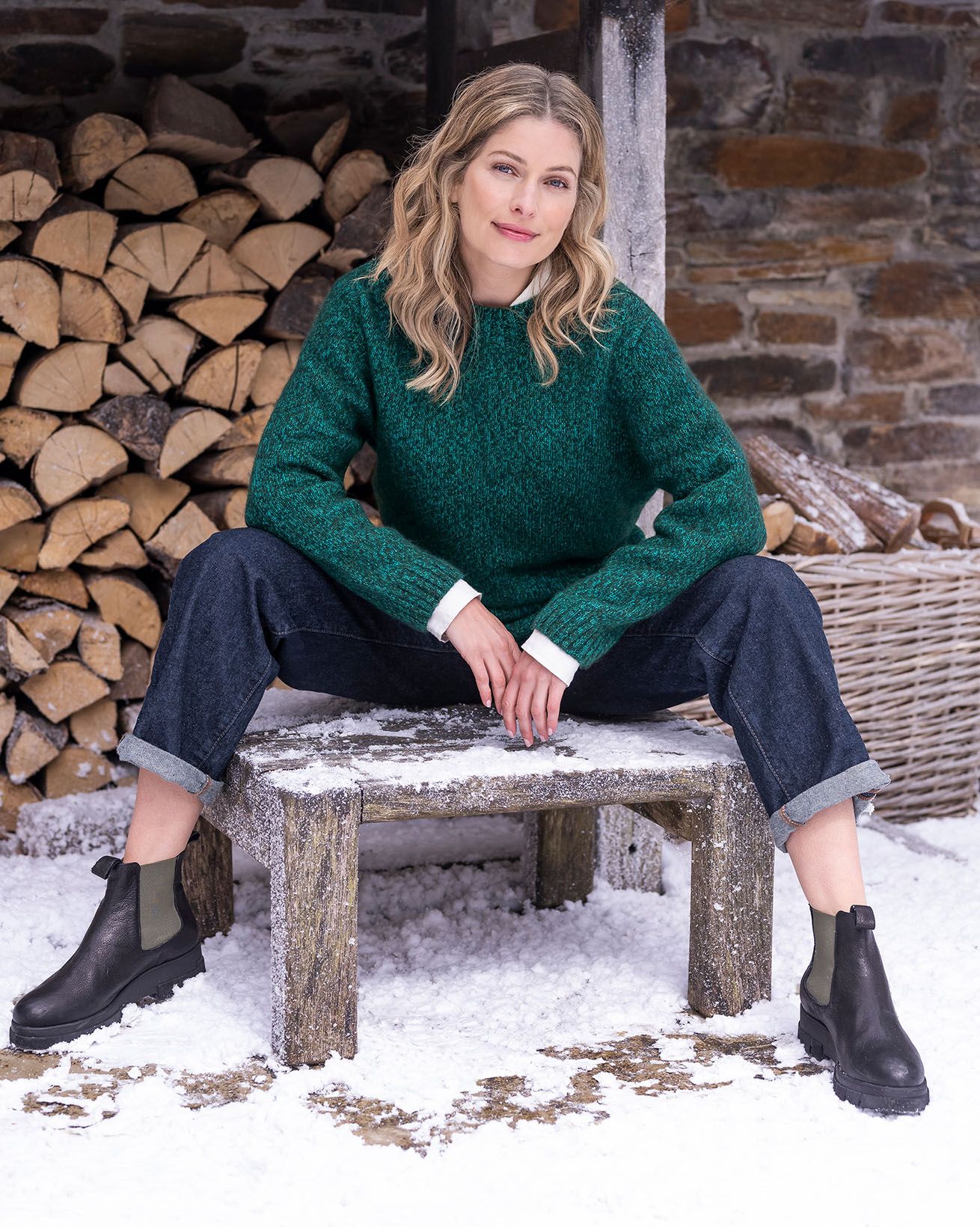 8221_luxe_crew_neck_jumper_deep_icelandic_blue-123_web.jpg