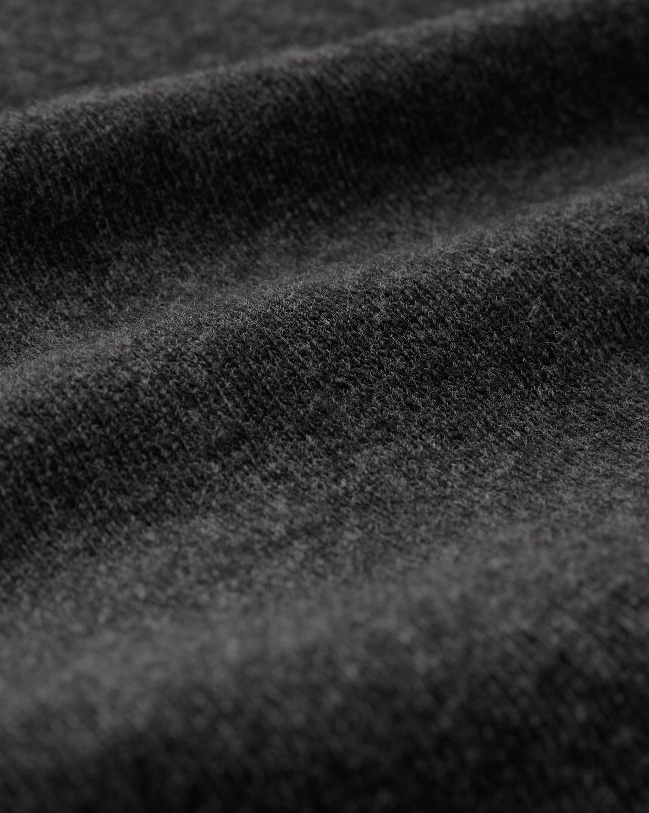 8222_geelong-slouch-v-neck-jumper_charcoal_detail-2_web.jpg