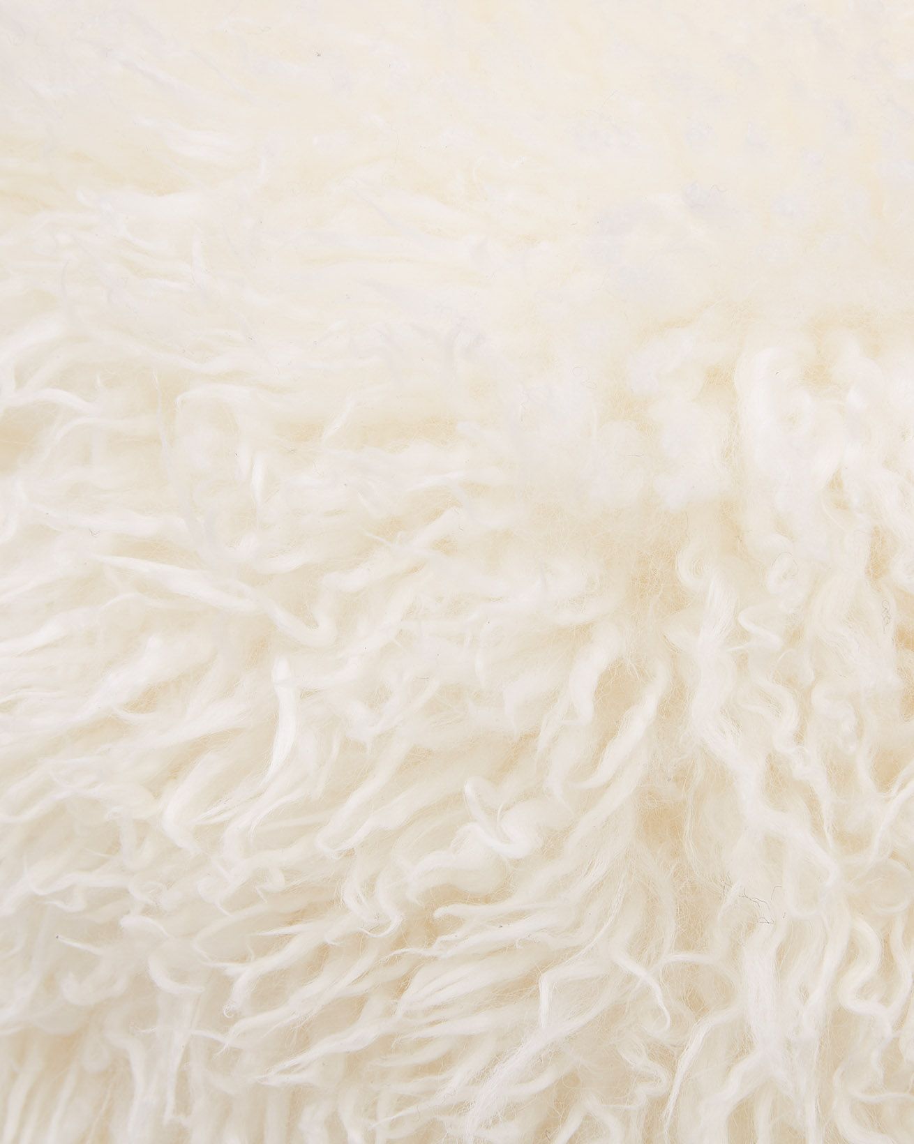 5103_sheepskin-yeti-beanbag-medium_ivory_detail-1_web.jpg