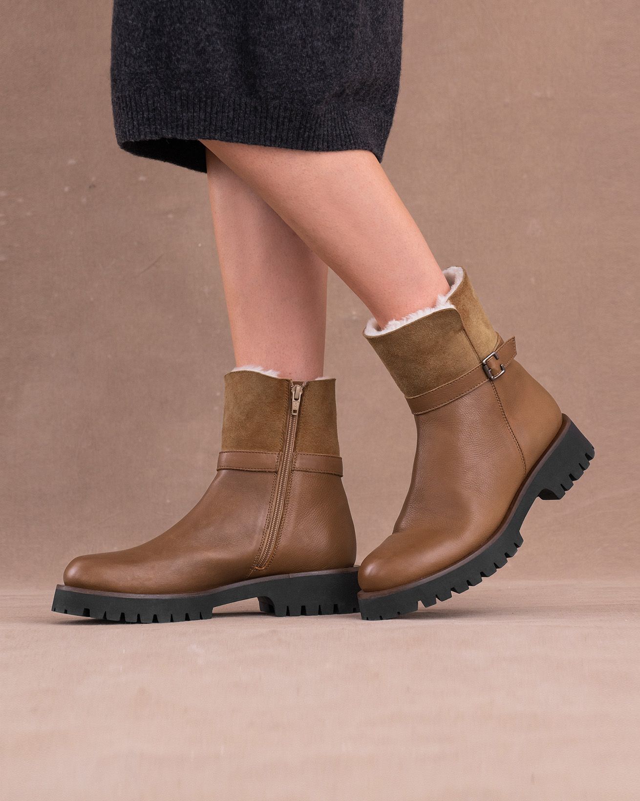 Bottines À Boucle Avec Détails En Peau De Mouton