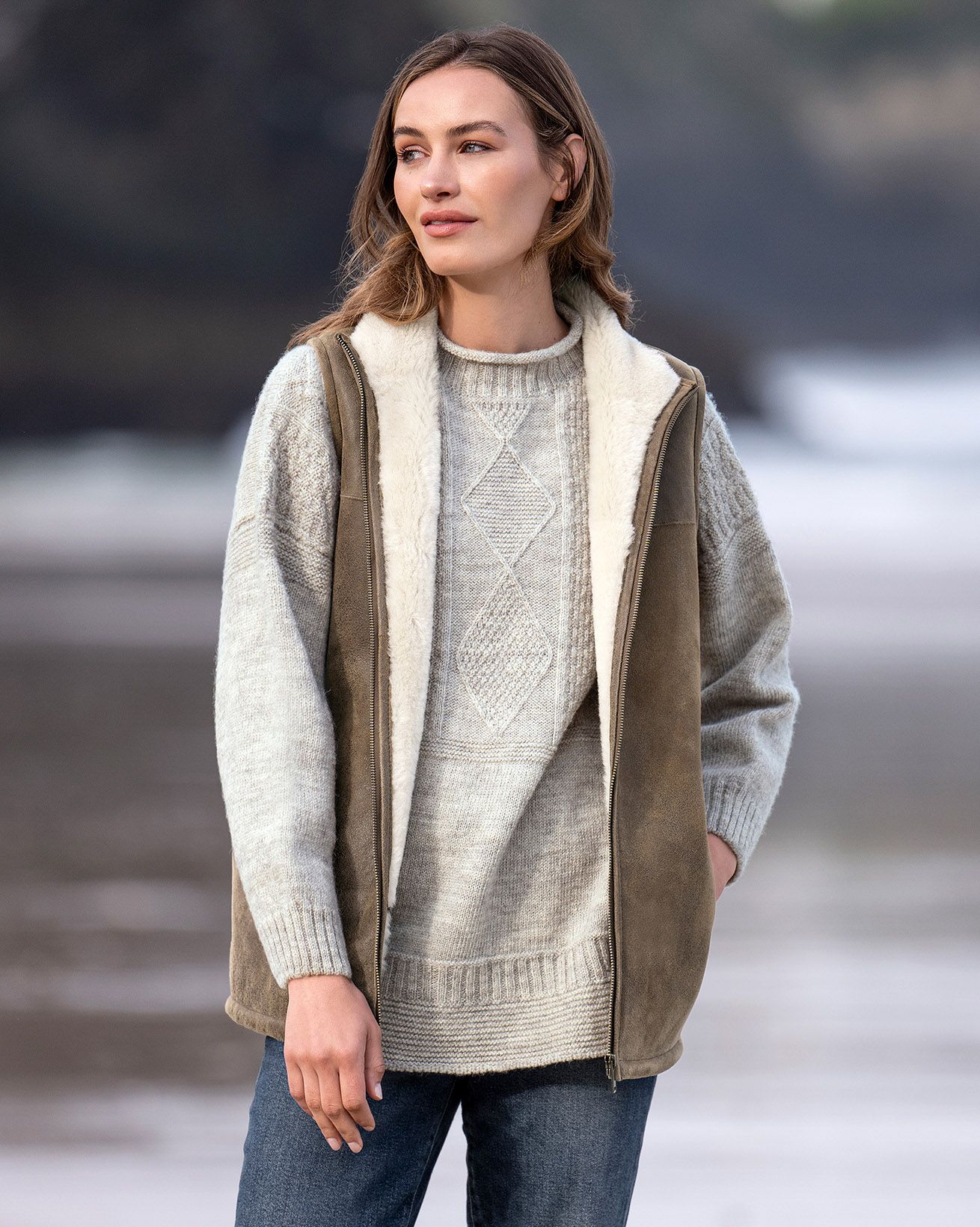 7624_sheepskin-bodywarmer_walnut-8_web.jpg