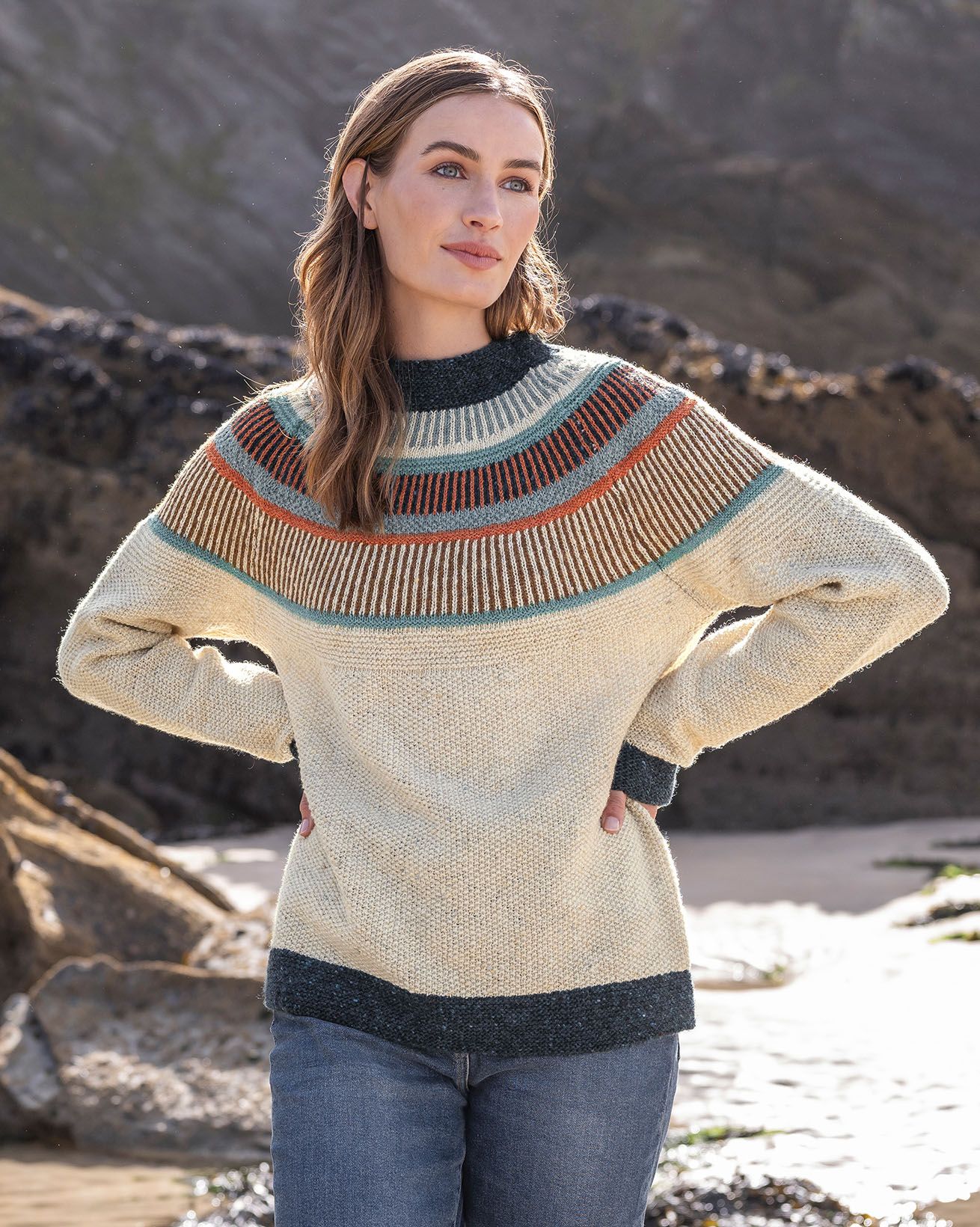 Pull Donegal à empiècement rond en maille flottée