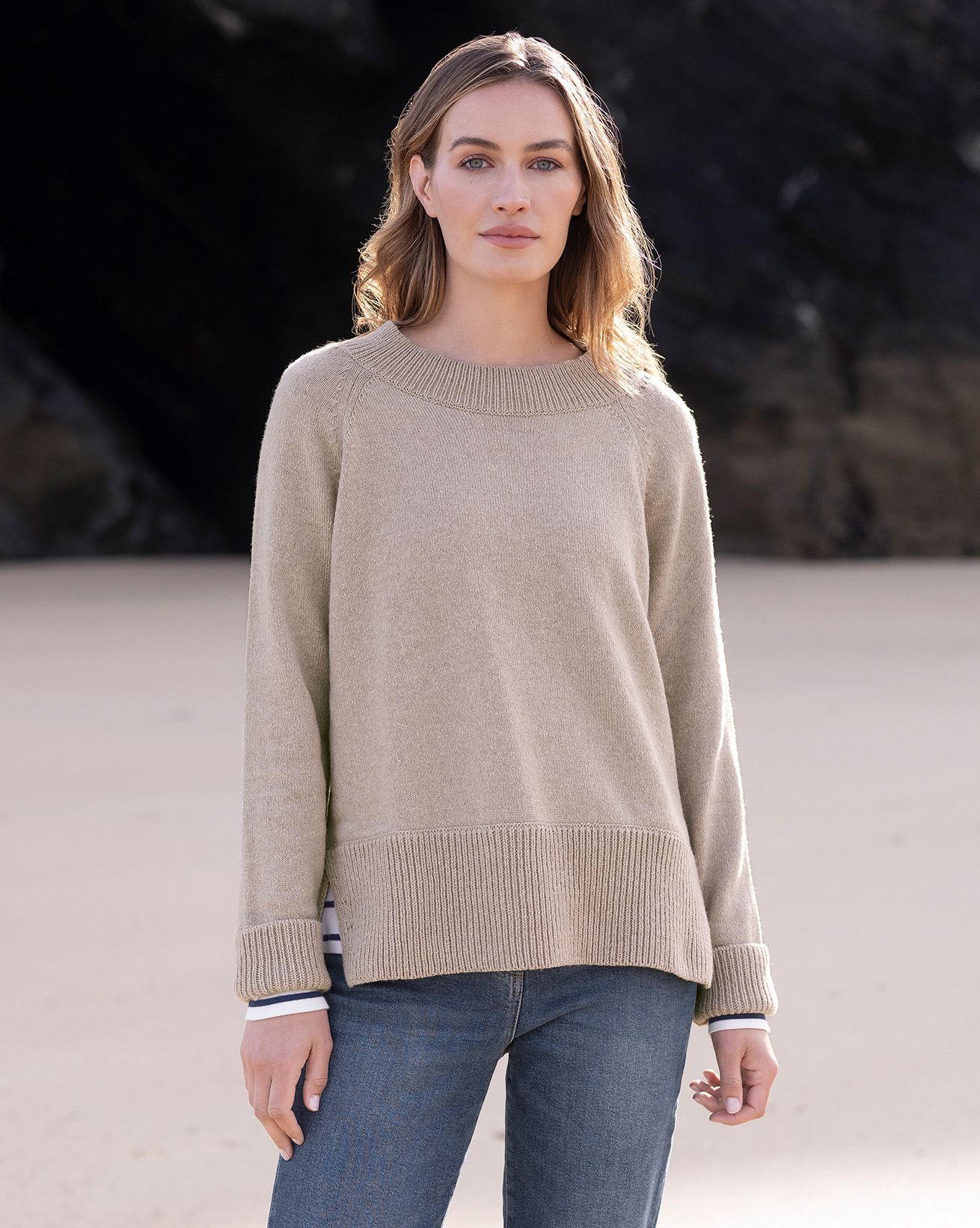 8398_lambswool-organic-cotton-rib-hem-crew_taupe-185_web.jpg