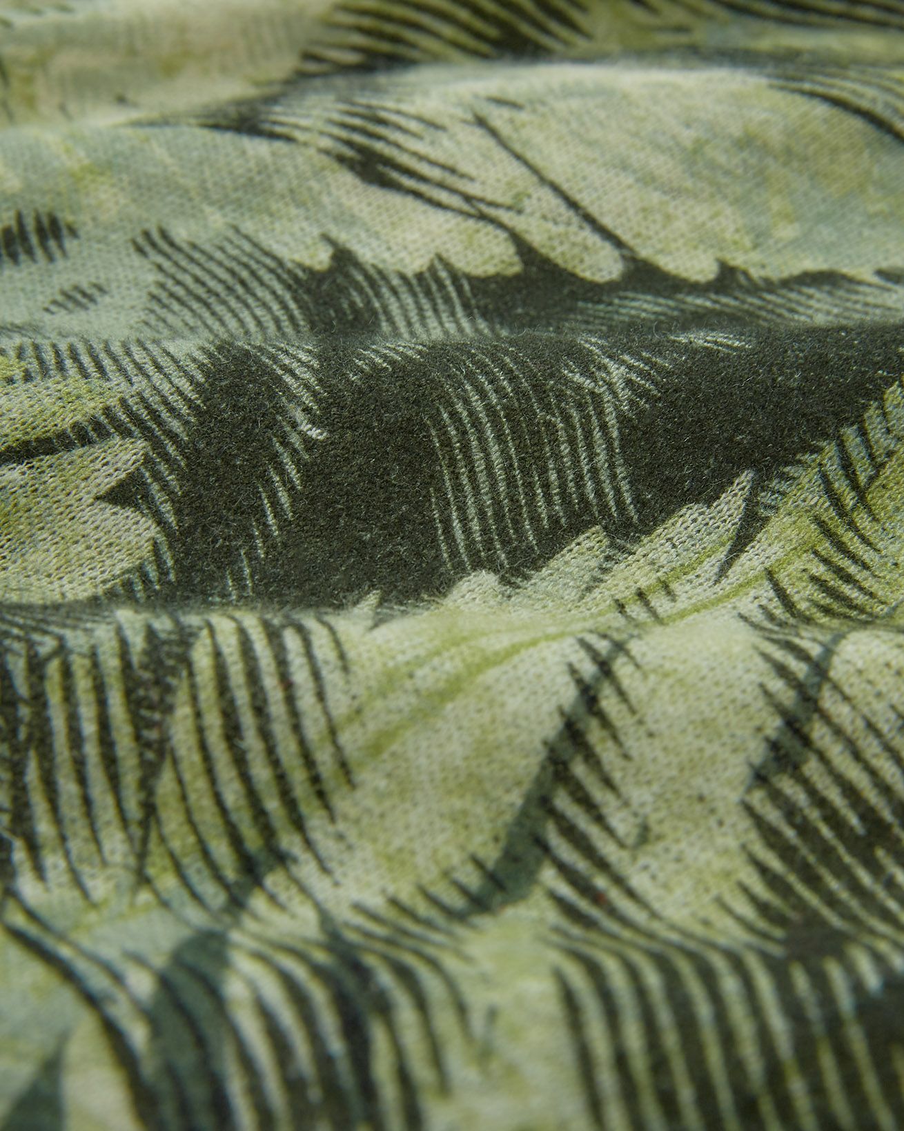 7567-8168_leaf-print_detail-1_web.jpg