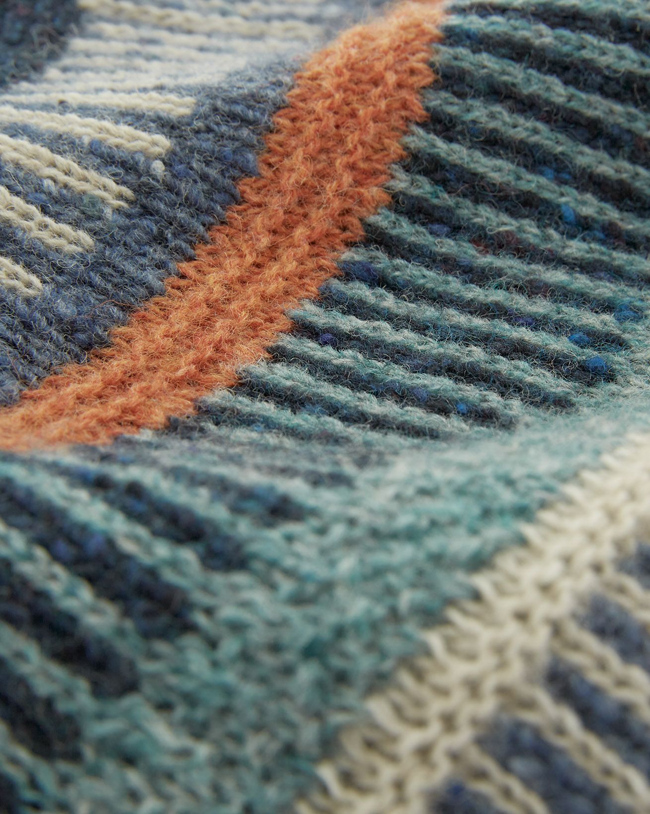 7675_statement-donegal-jumper_indigo_detail-1_web.jpg
