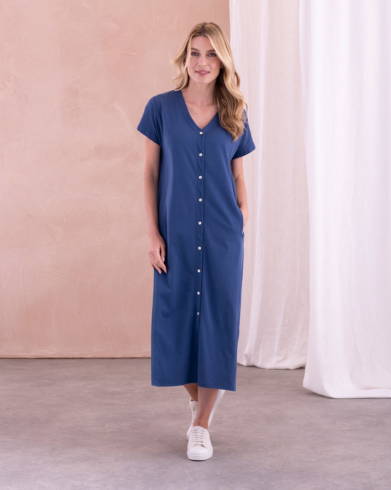 Midikleid aus Jersey mit durchgehendem Knopfverschluss