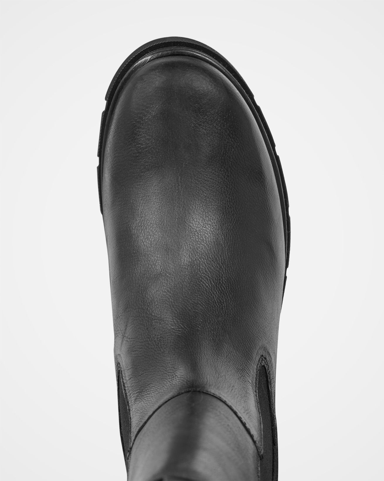 7842_chunky-taill-chelsea-boot_black-leather_above_web.jpg