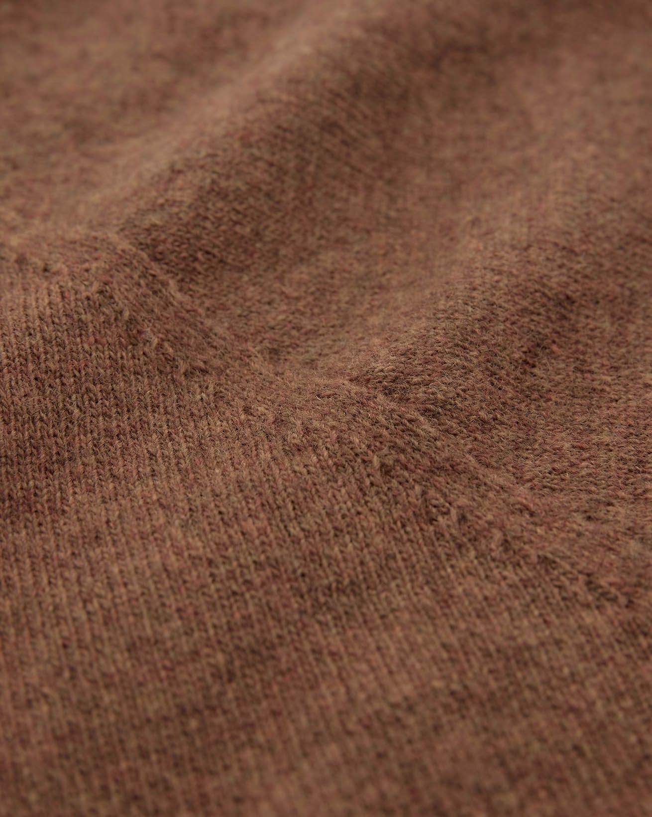 8218_Geelong-Slouch-Crew-Neck-Jumper_Rust_Detail-2_WEB.jpg