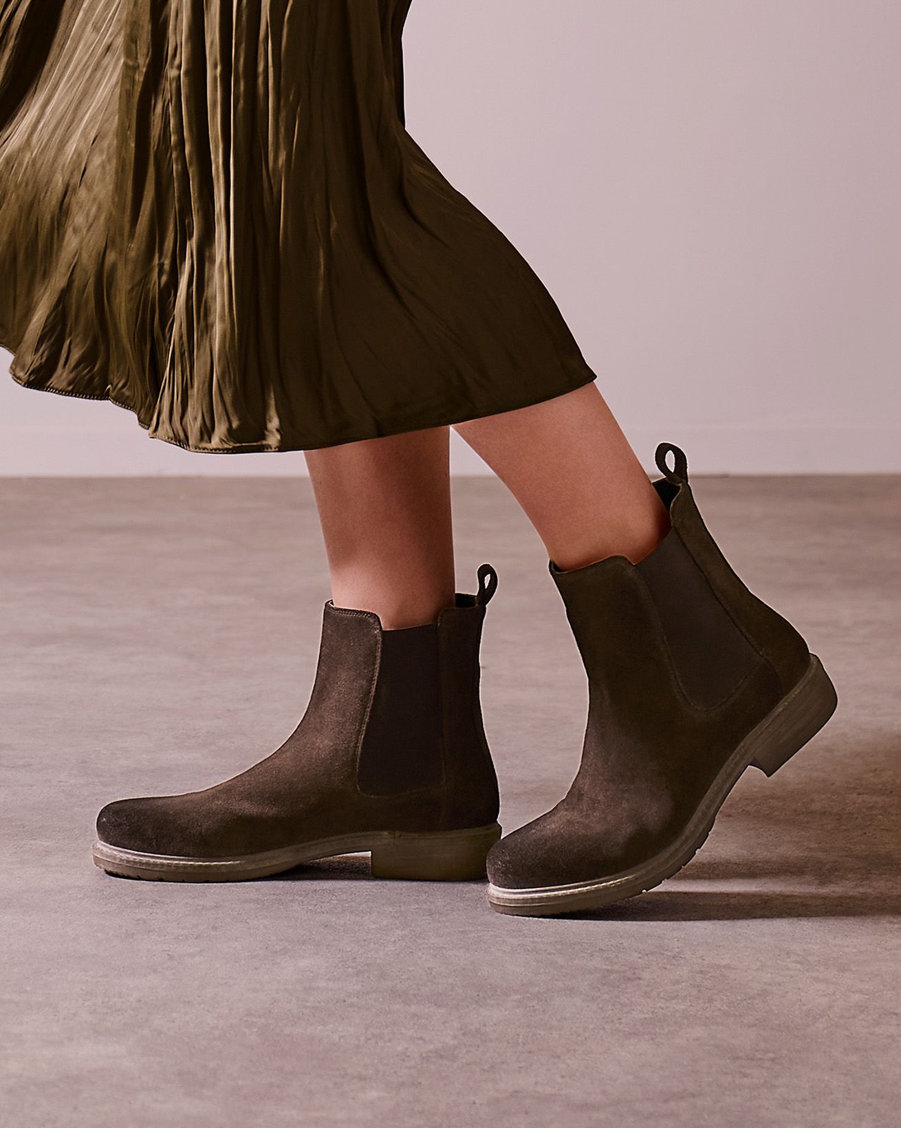Essential Chelsea Ankle Boots