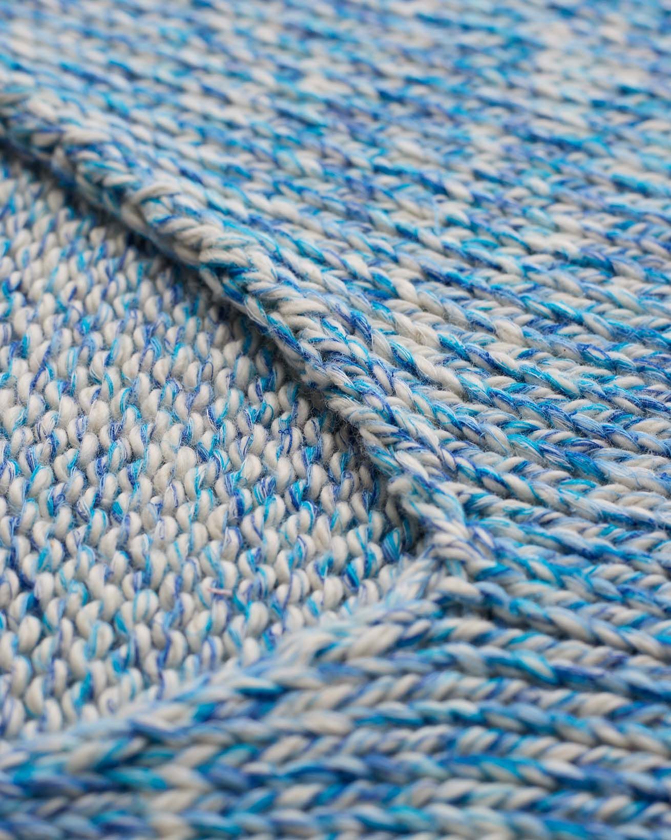 8729_Yarn-Twist-V-Neck-Slouch-Jumper_Cobalt-Twist_Detail-1_WEB.jpg