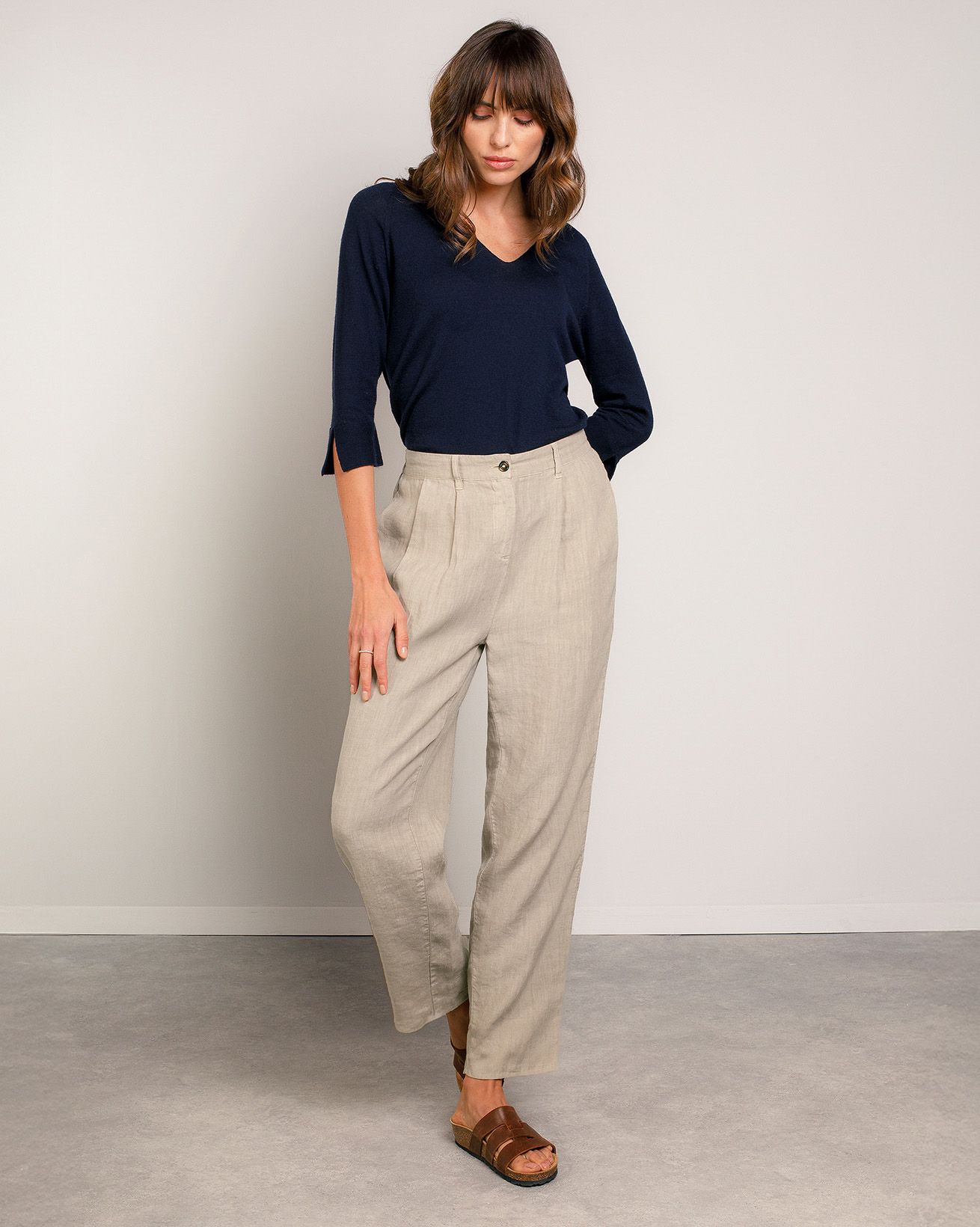 Linen Barrel Leg Pleat Detail Trousers