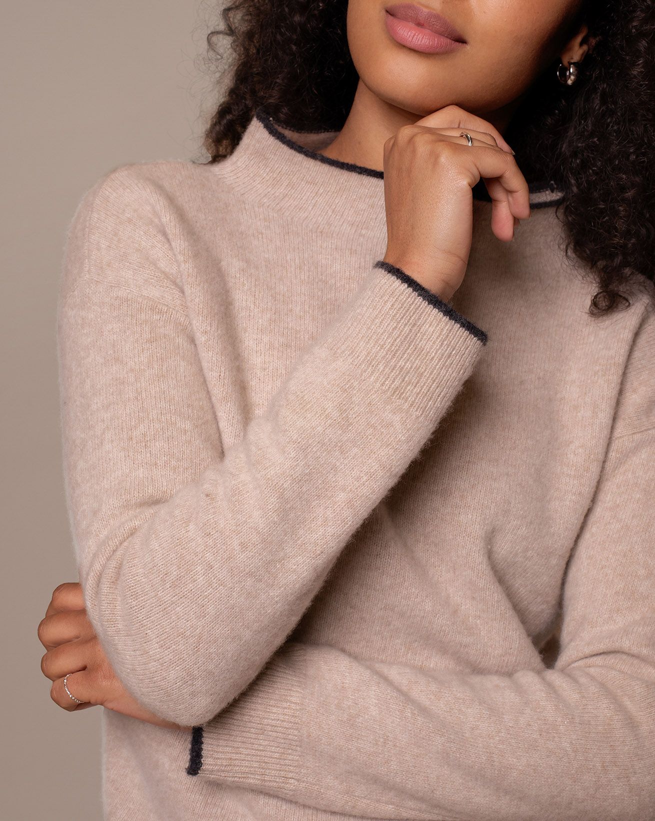 7400_Felted_Funnel_Neck_Jumper_Oatmeal_Charcoal_30_WEB.jpg