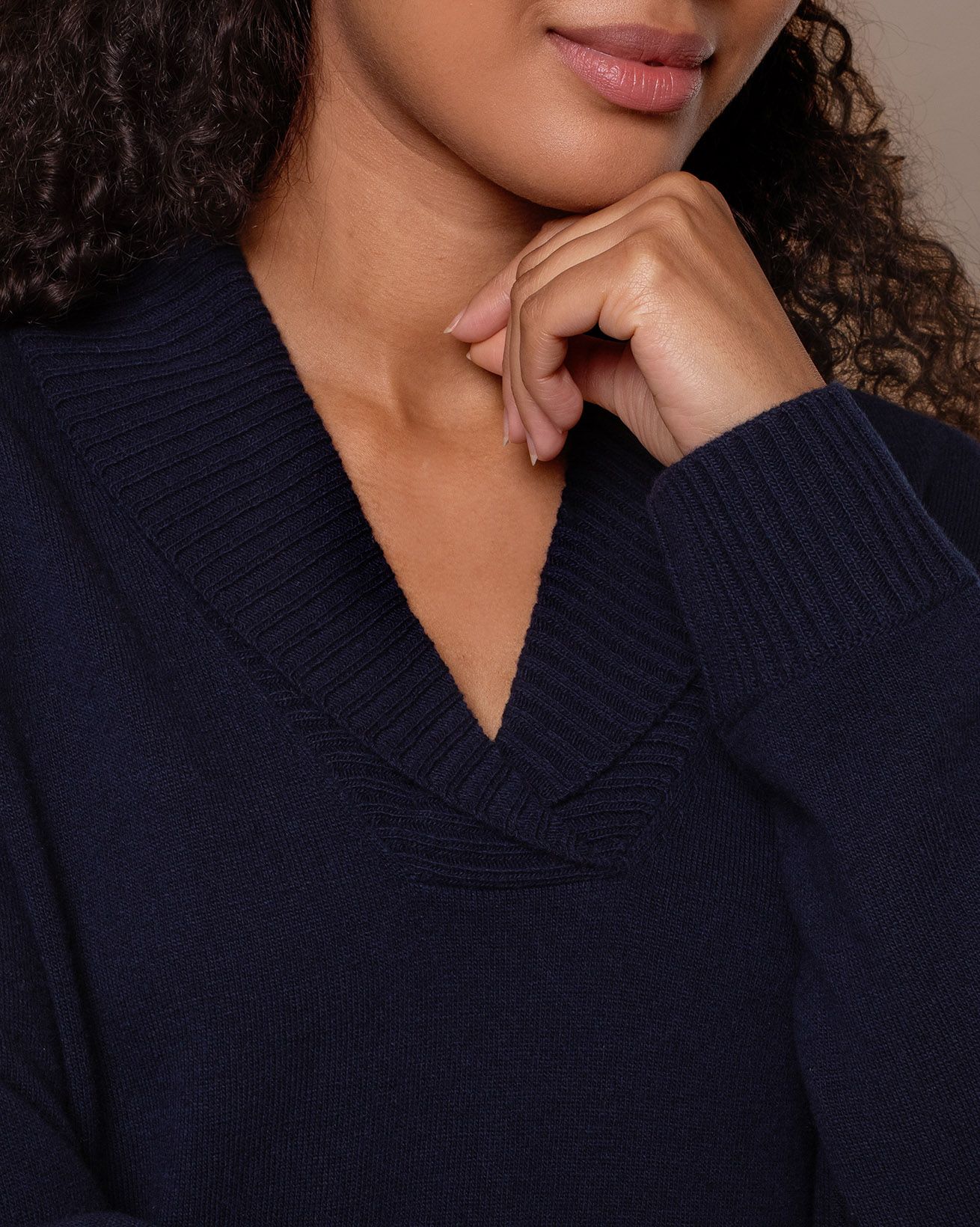 8797_Lambswool_Shawl_Collar_Jumper_Navy_24_WEB.jpg