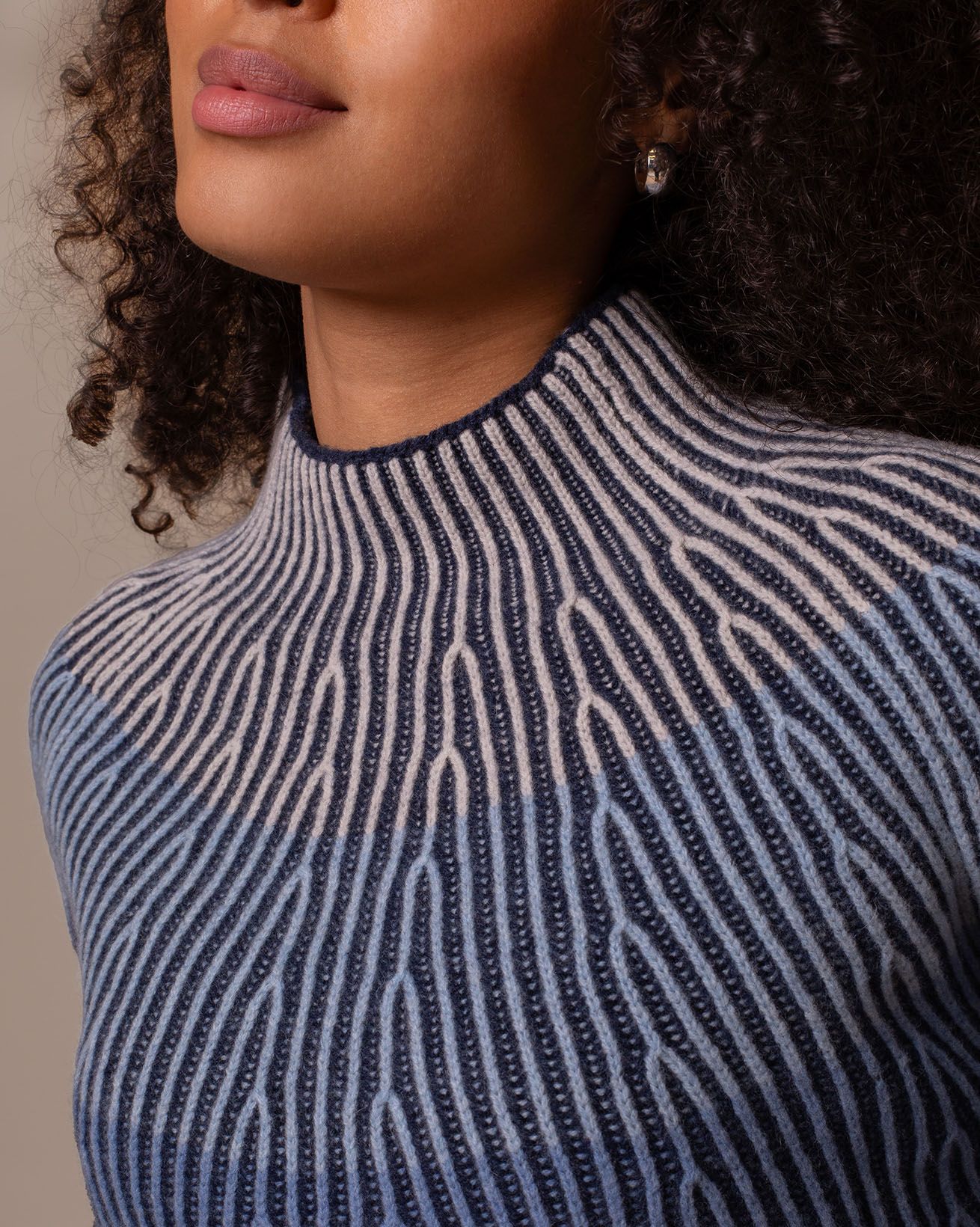 8808_Stitch_Detail_Yoke_Jumper_Navy_54_WEB.jpg