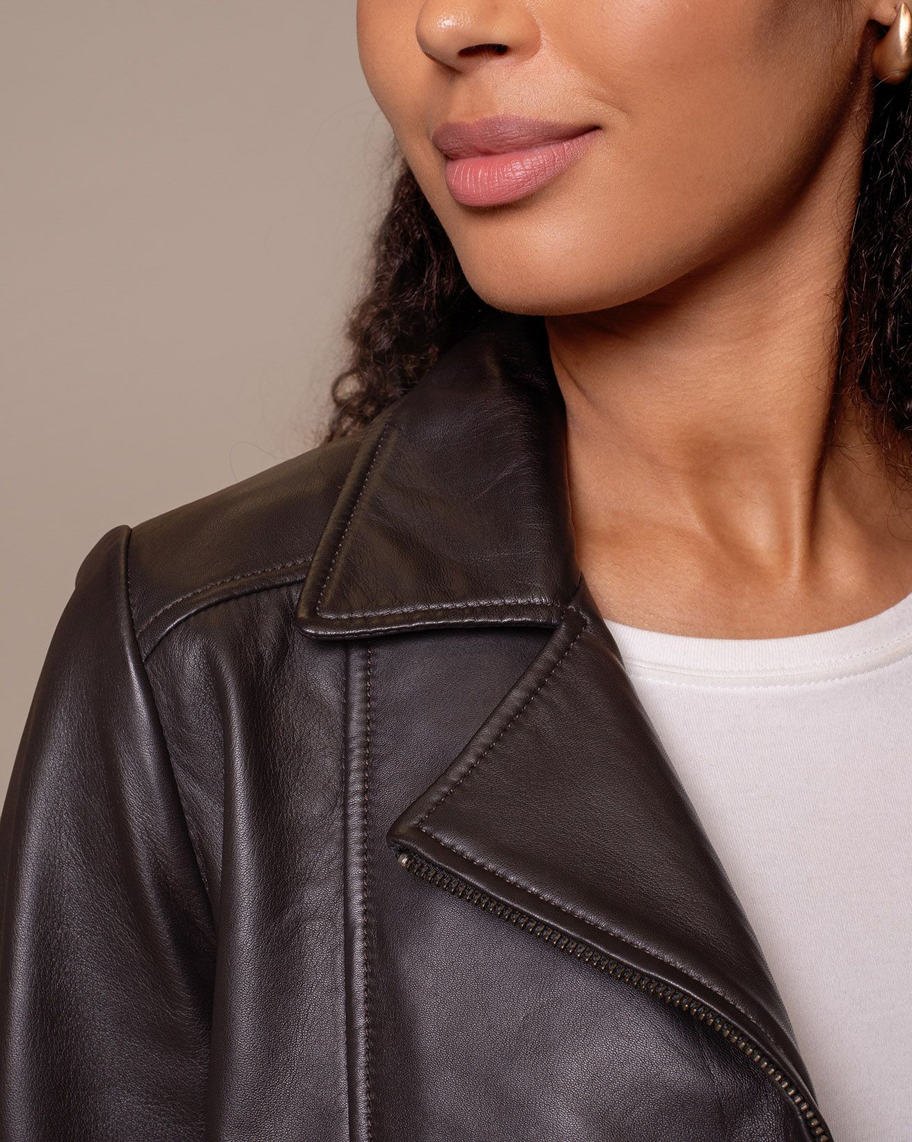 8826_Essential_Biker_Jacket_Ebony_34_WEB.jpg