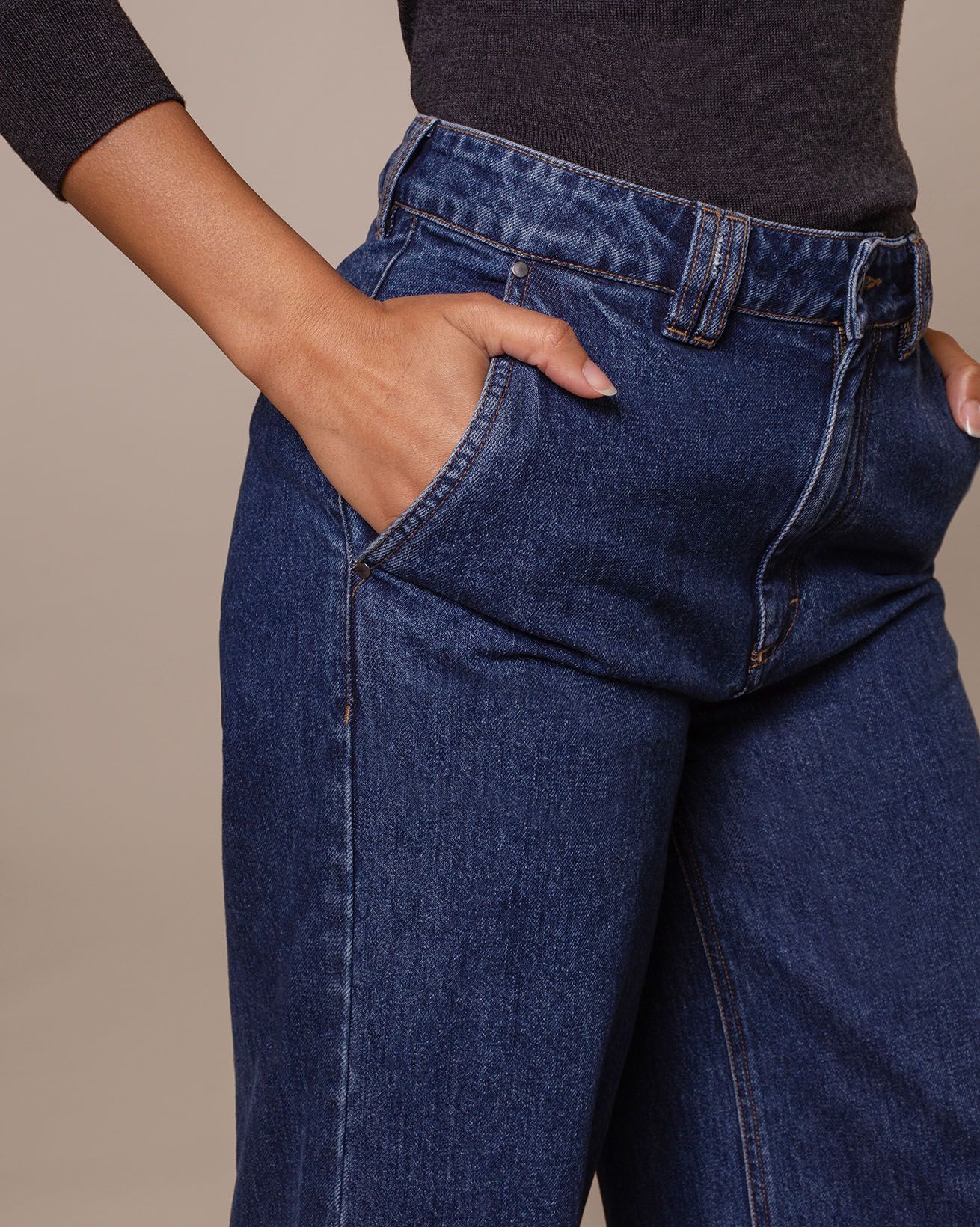 8878_Crop_Wide_Leg_Trousers_Indigo_Mid_Wash_16_WEB.jpg