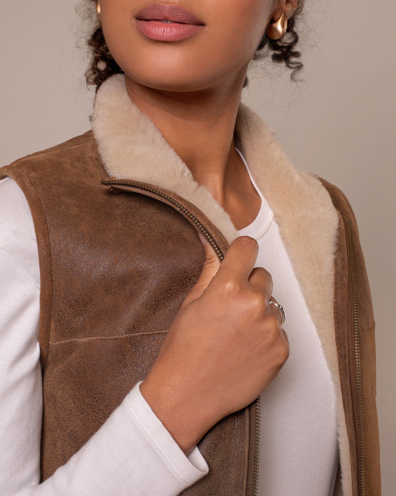 7624_Sheepskin_Body_Warmer_Walnut_64_WEB.jpg