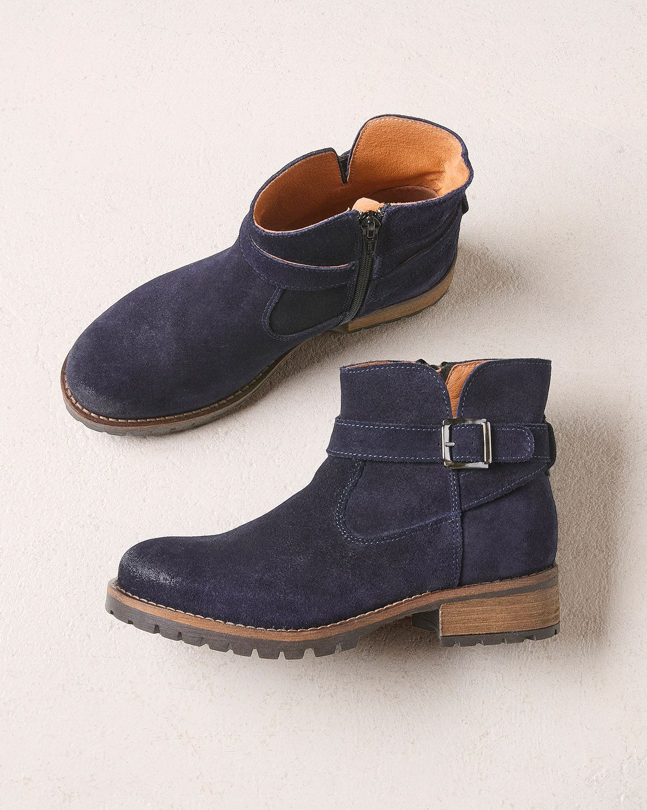 Stiefeletten mit Riemendetail