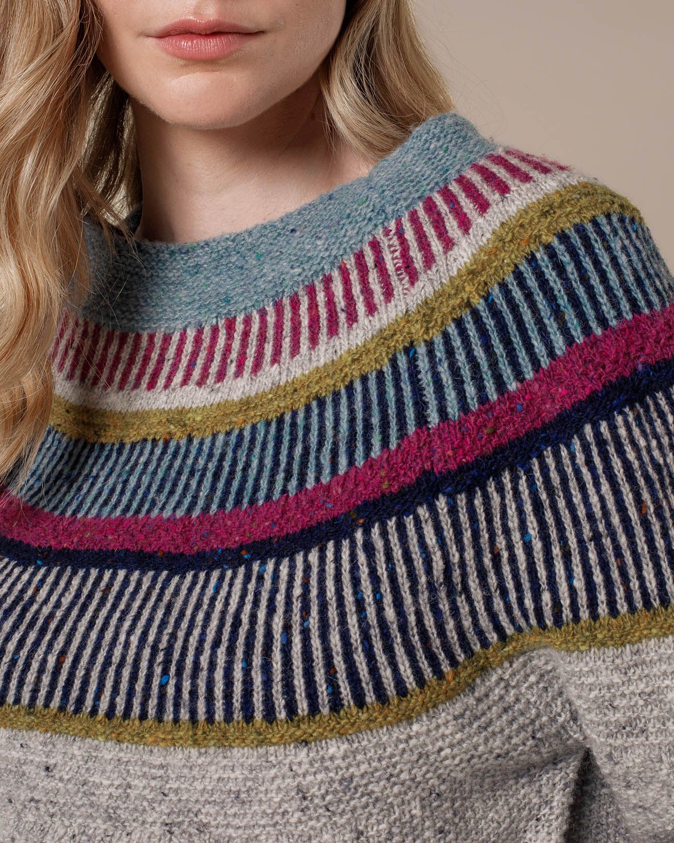 7675_Statement_Donegal_Jumper_Pebble_003_WEB.jpg