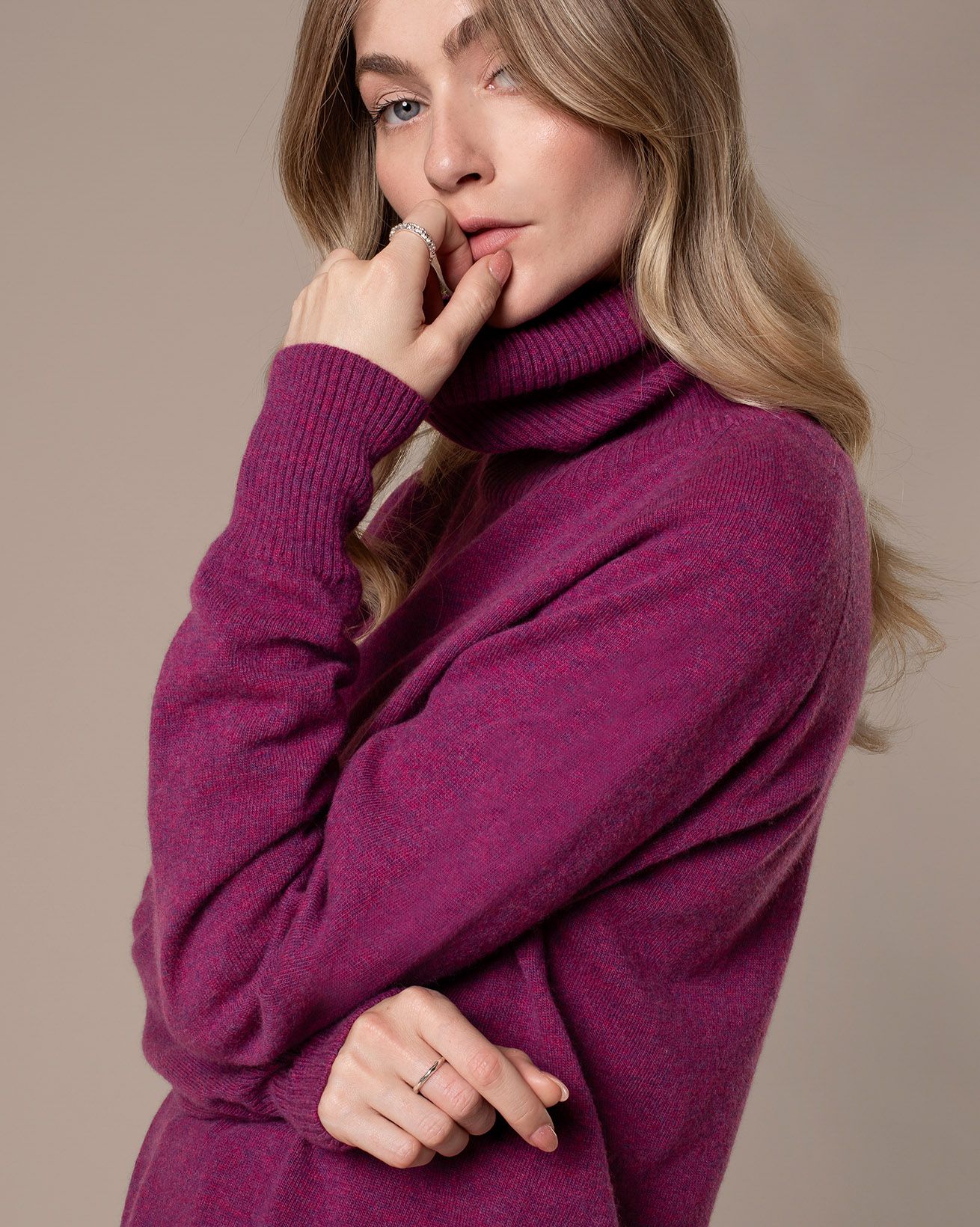 7505_Supersoft Slouch Roll Neck_Anemone-98_WEB.jpg