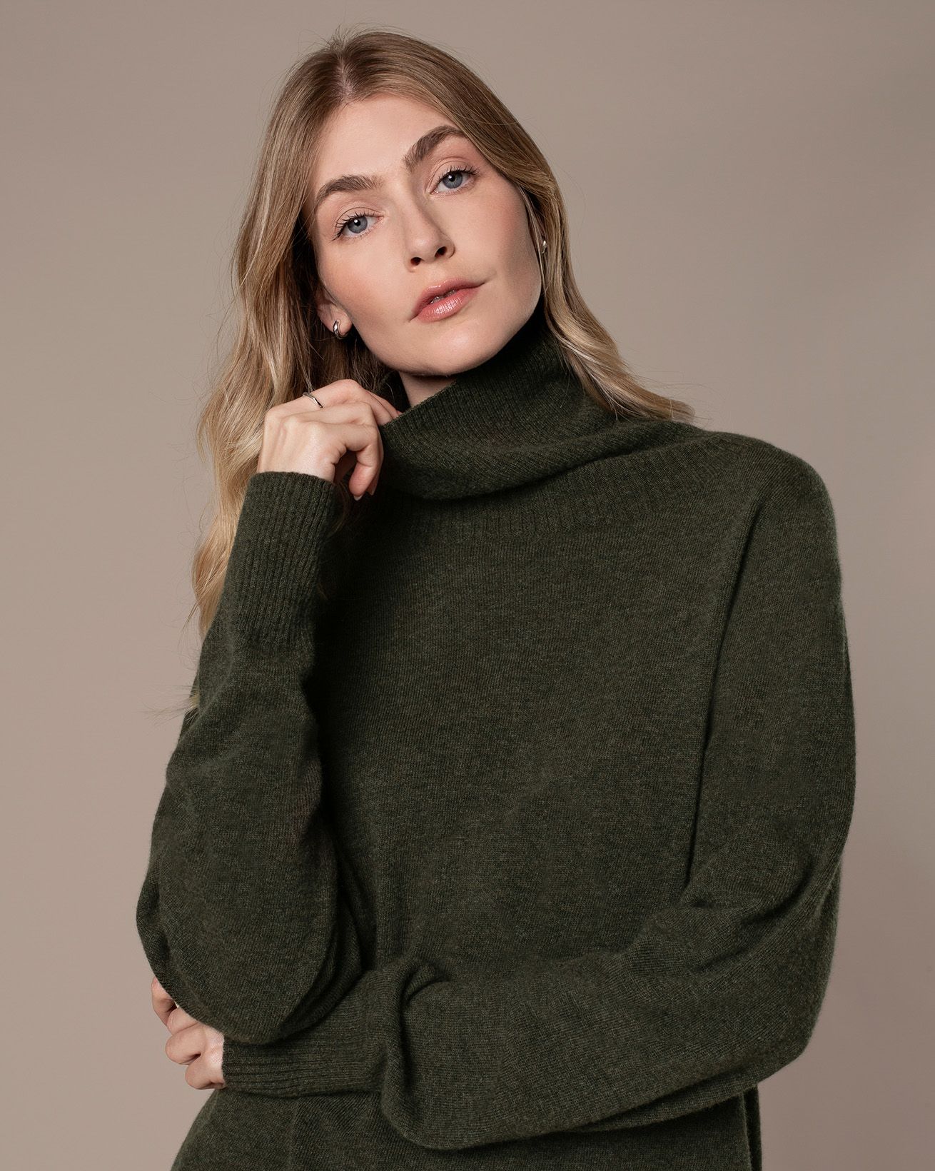 7505_Supersoft_Slouch_Roll_Neck_Jumper_Olive-130_WEB.jpg