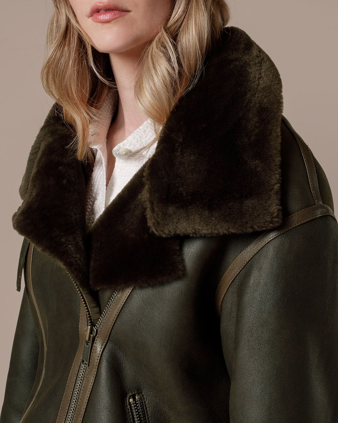 8984_Sheepskin_Aviator_Jacket_Black_Olive_203_WEB.jpg