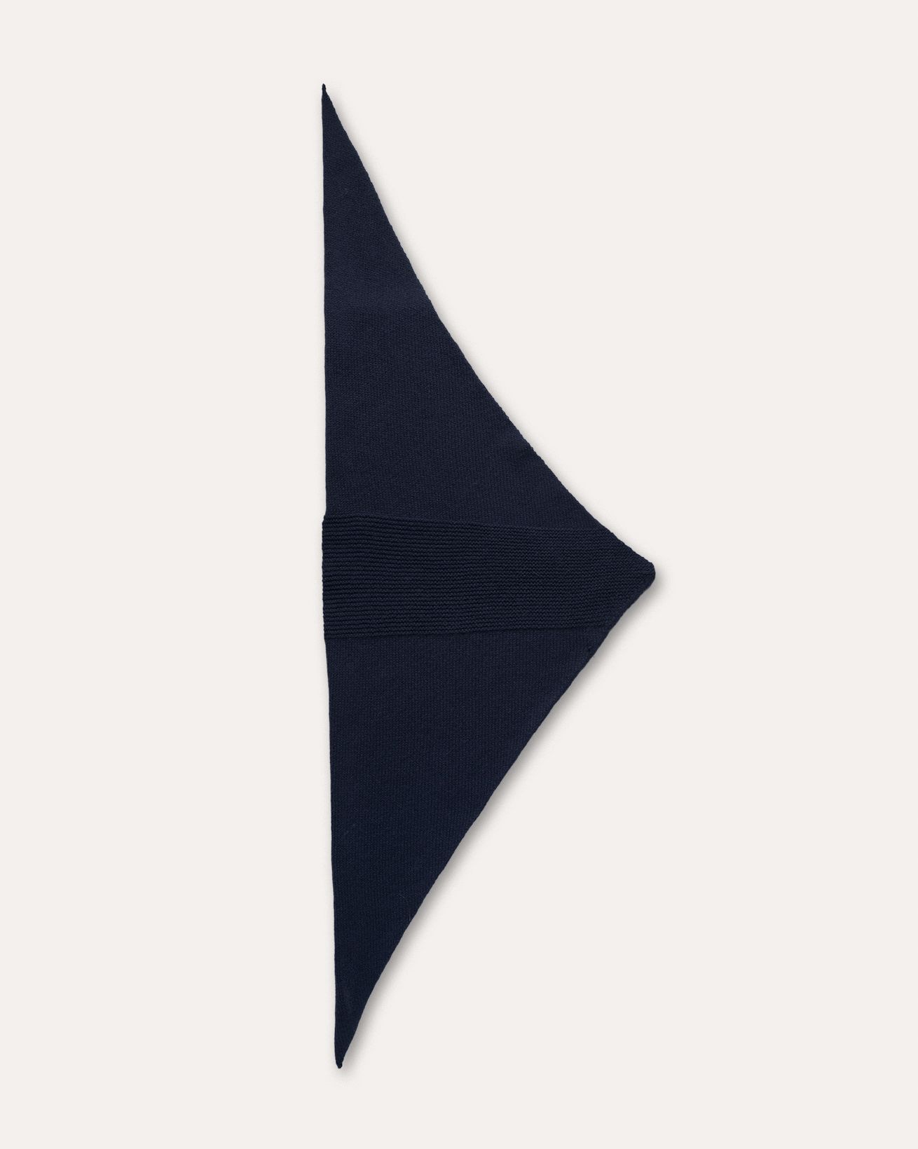 8935_Supersoft_Triangle_Scarf__2_WEB.jpg