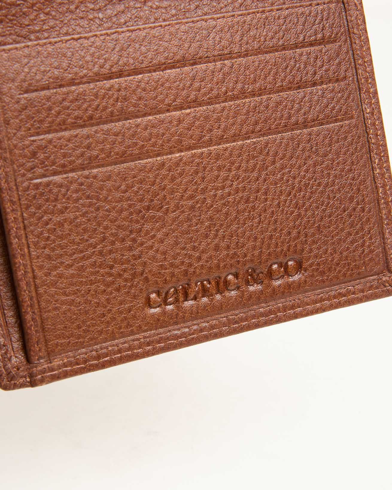 8854_Twist_Lock_Small_Purse_Chestnut_Detail_AMAZON.jpg