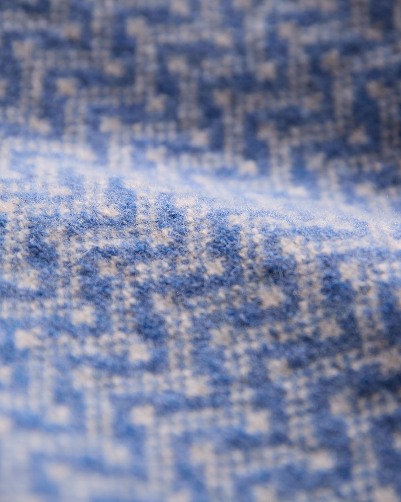 8894_8886_8899_Lambswool_Ripple_Fair_Isle_Cornflower_Blue_Detail_1_WEB.jpg