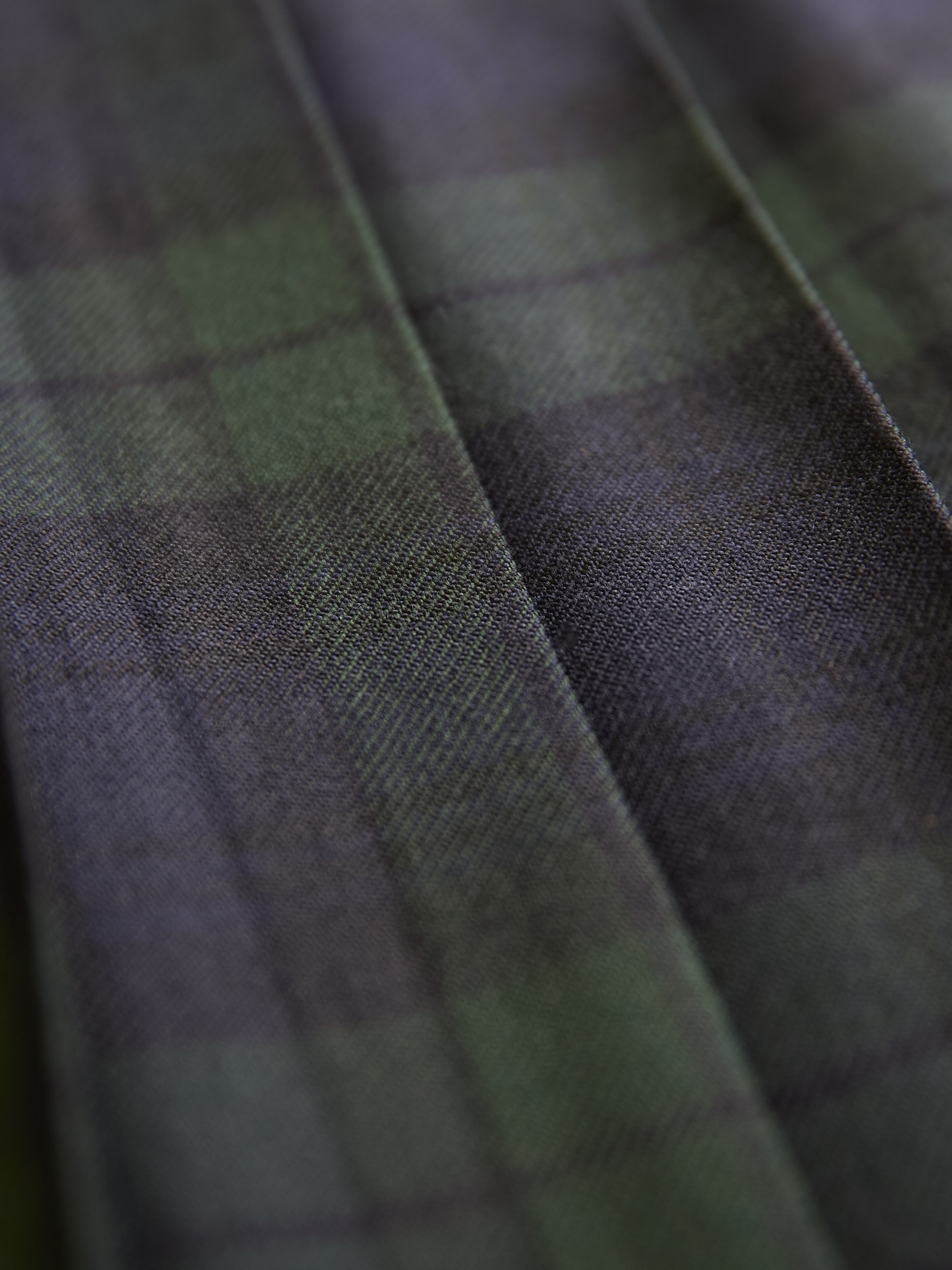 8809_Check_Pleated_Midi_Kilt_Blackwatch_Detail_1.jpg