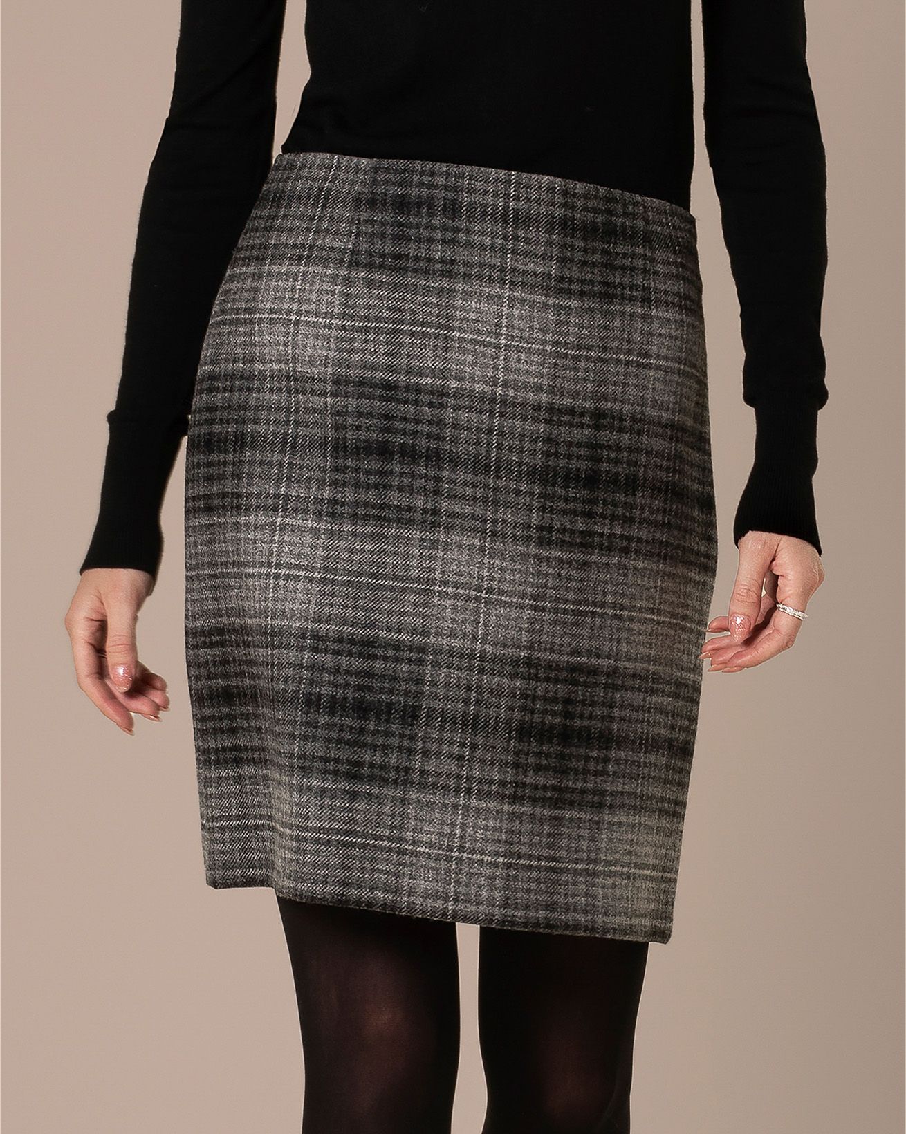 7721_Celt_Wool_Skirt_Cairgorm_Cove_crop-2_WEB.jpg