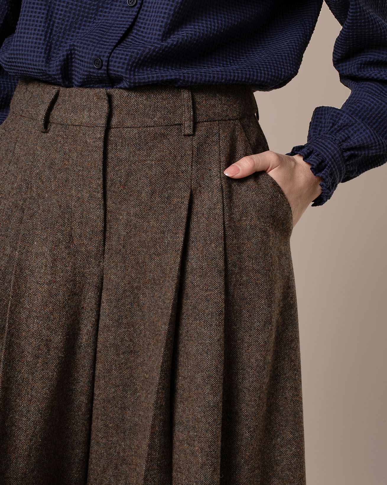 8932_Tweed_Culotte_Olive_23_WEB.jpg