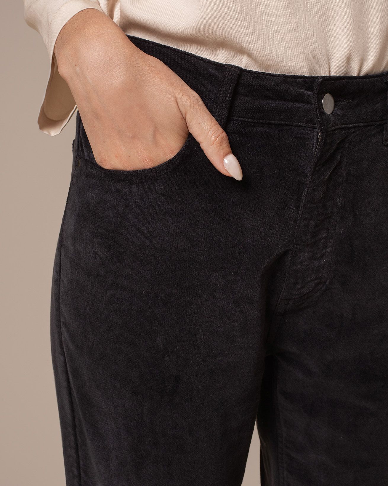 8963_Slim_Leg_Straight_Trouser_Charcoal-35_WEB.jpg