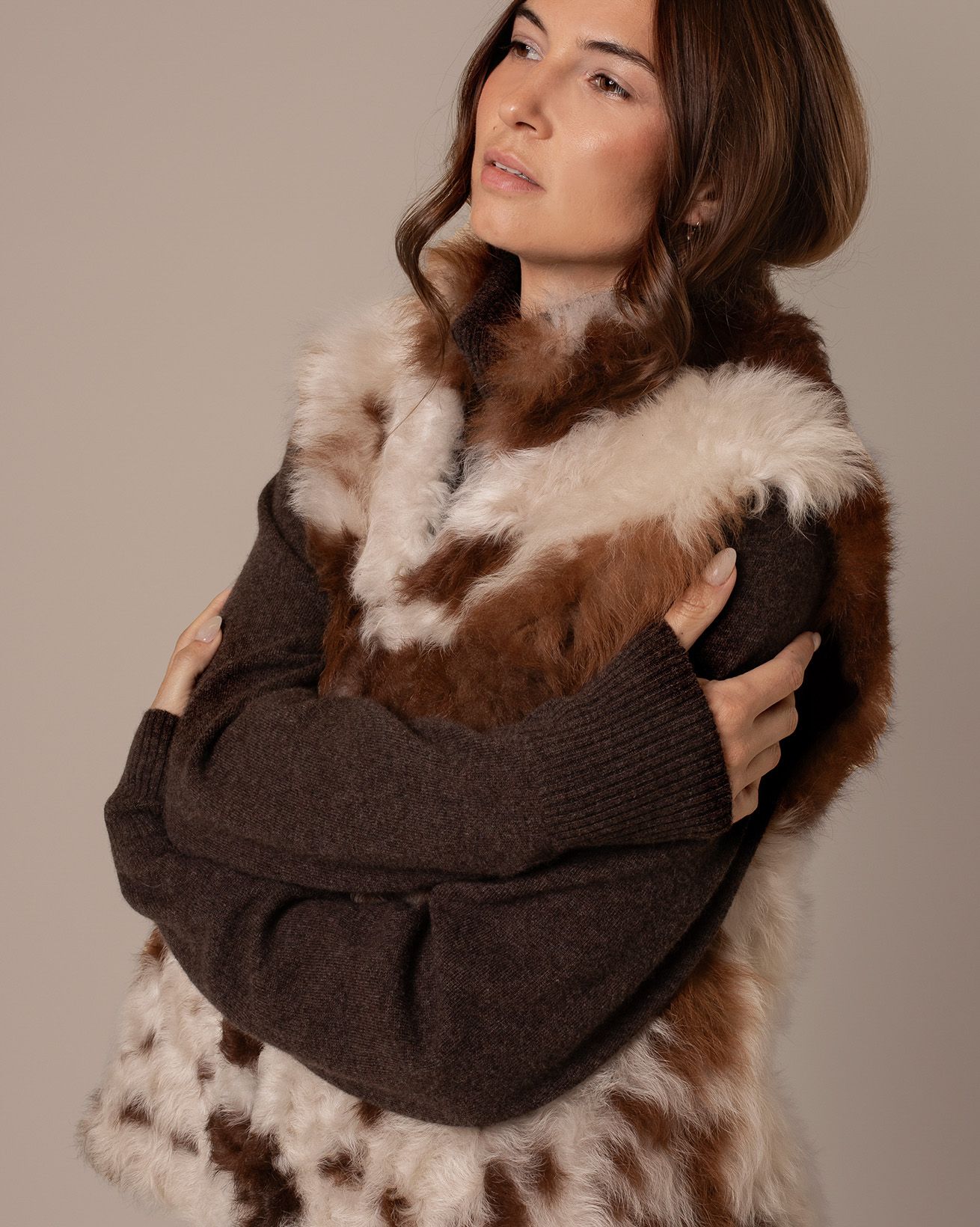 8991_Wool Out Gilet_Undyed Brown Ecru-17_WEB.jpg